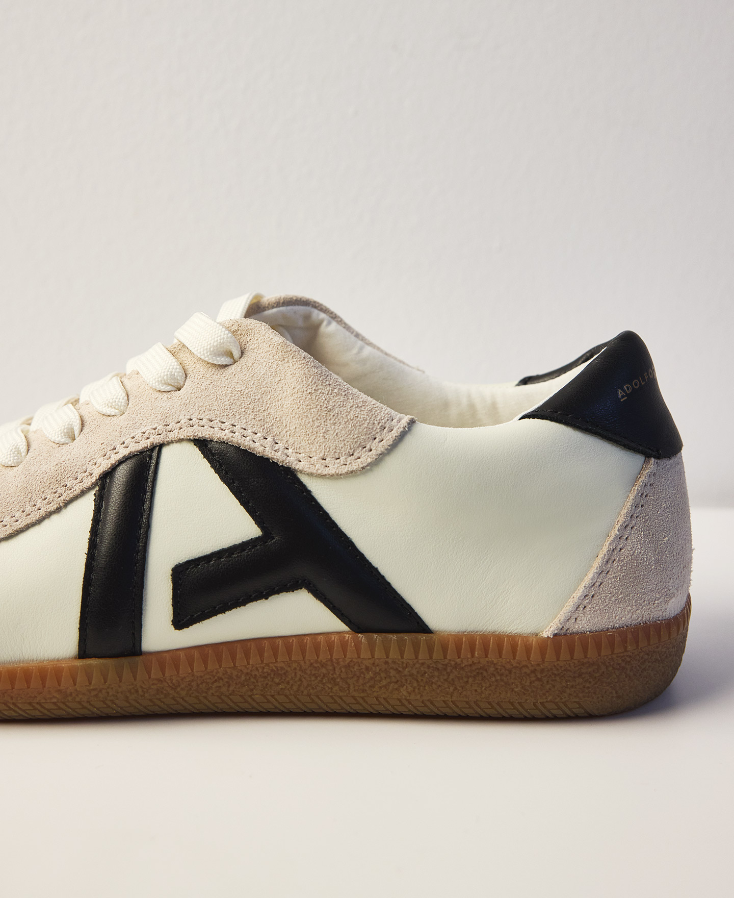 Leather and suede logo sneaker woman image number 4