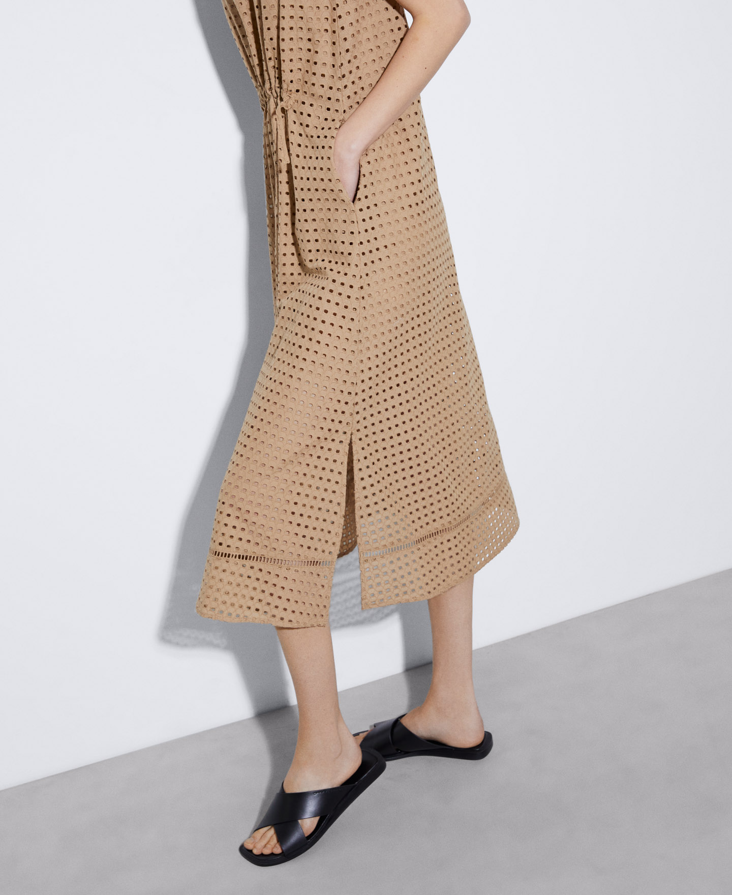 Waist gathered dress image number 3