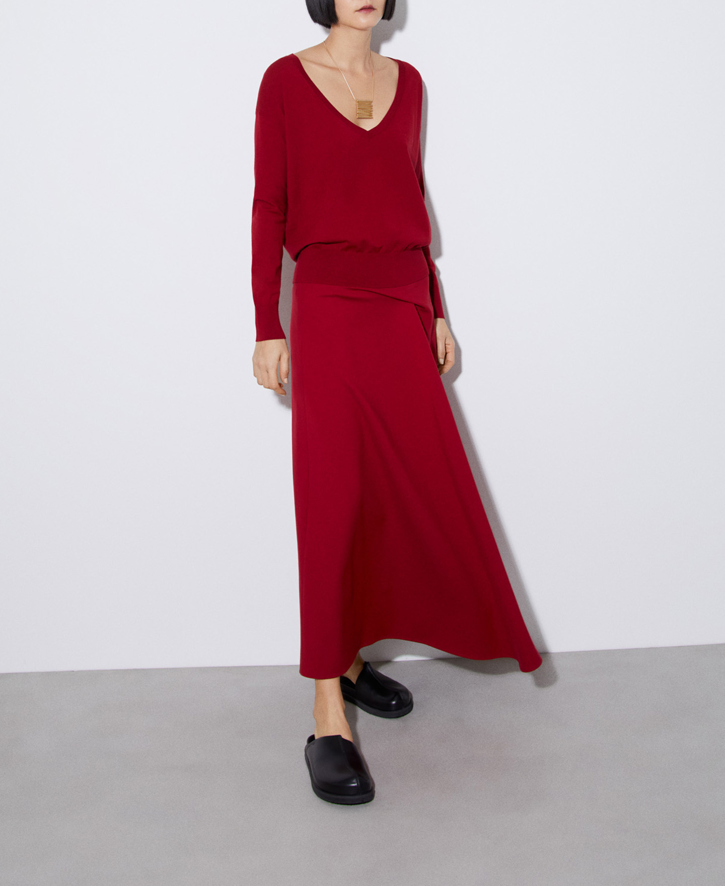 V-neckline viscose knit sweater image number 1