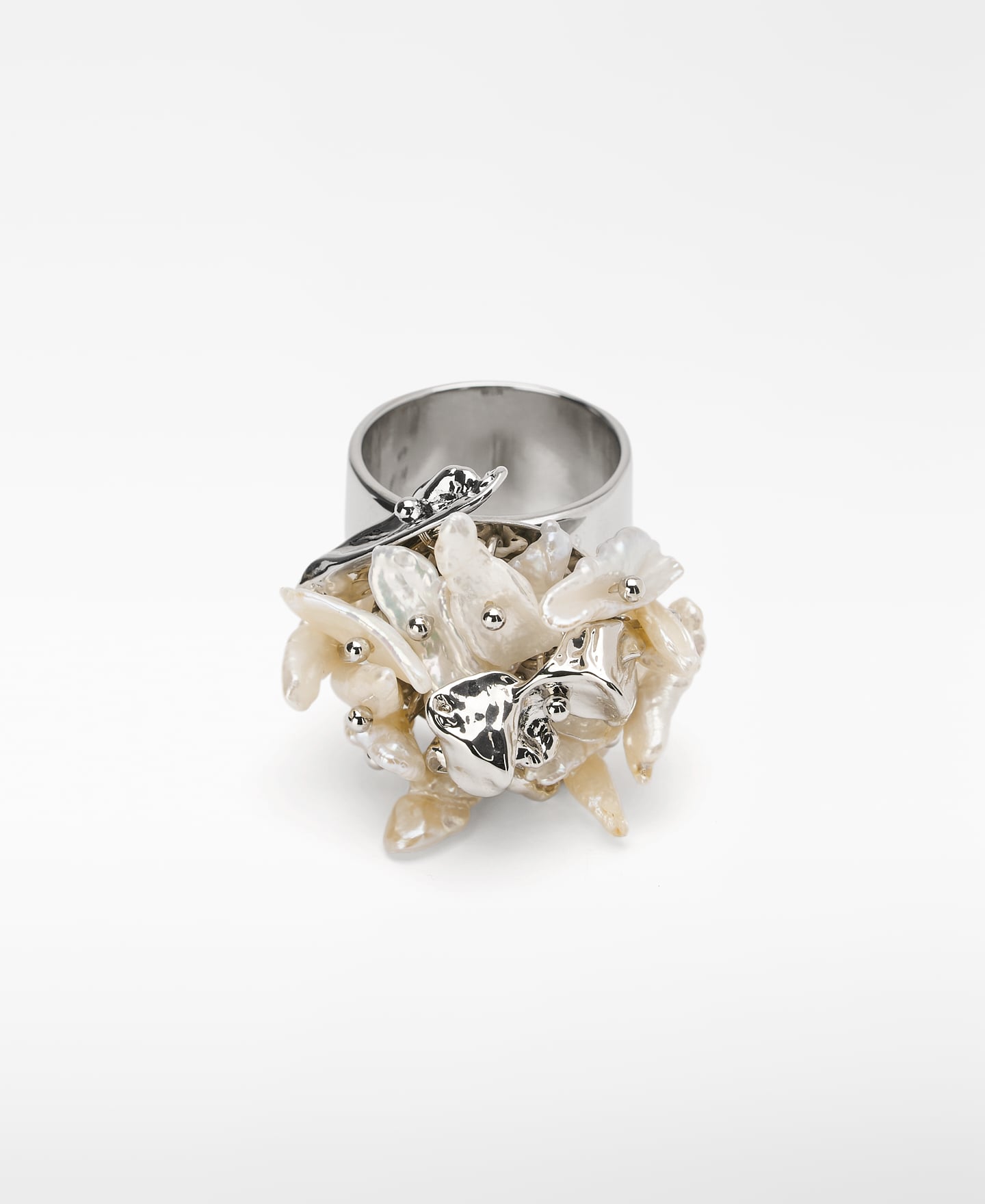 Metal piece and pearl maxi ring image number 0