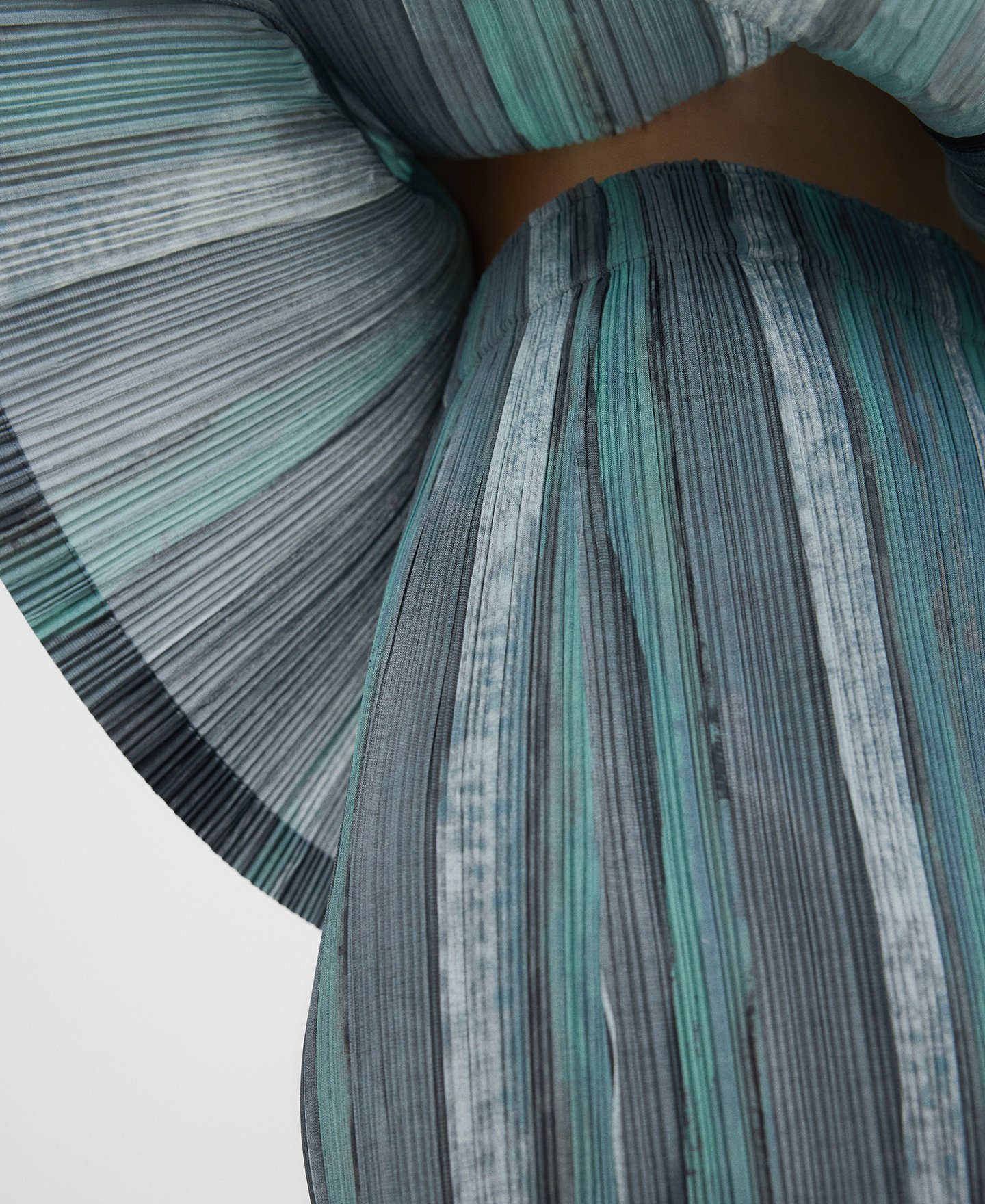 Printed crinkle trousers woman image number 3