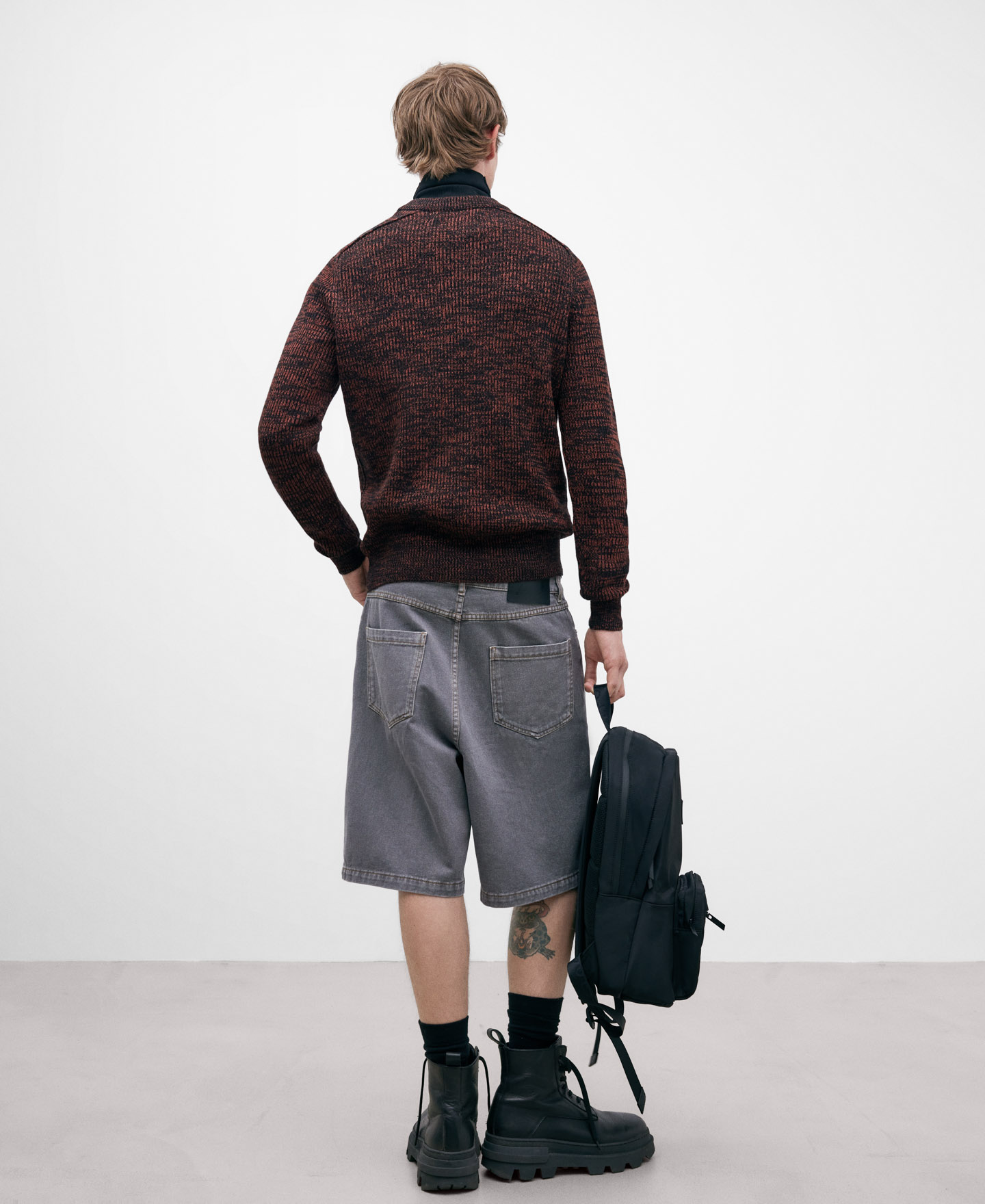 Black and orange crew neckline sweater image number 2