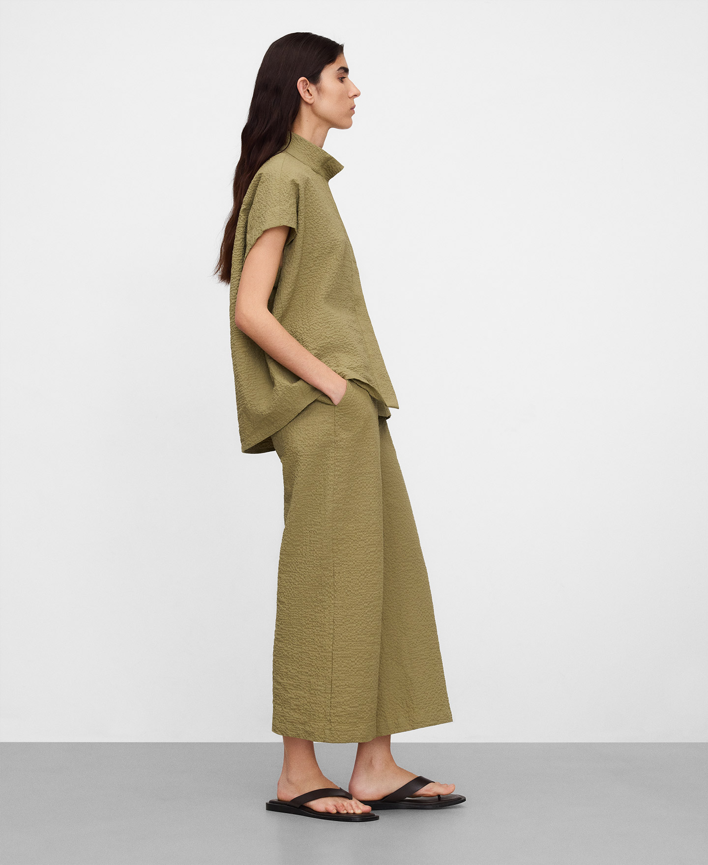 Pantal&oacute;n recto seersucker algod&oacute;n image number 2