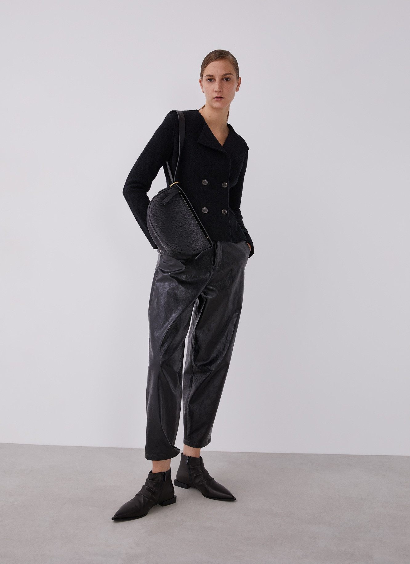 Merino wool crossed jacket image number 7