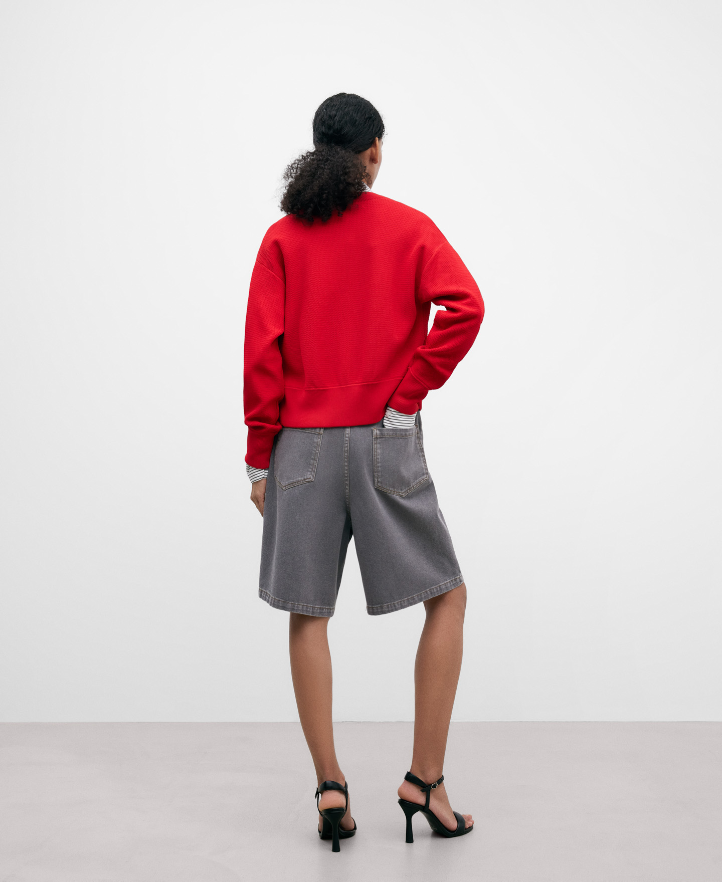 Short jacket in double-fronted knit image number 2