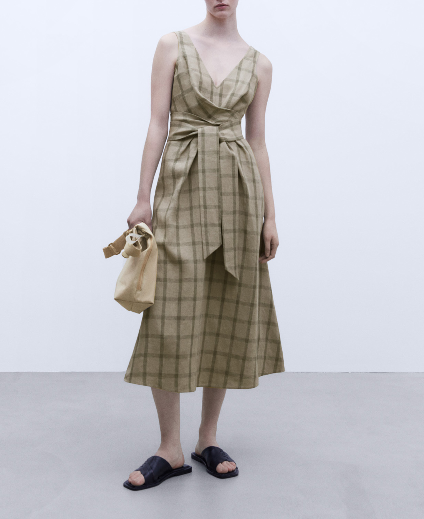 Straps dress check print image number 1