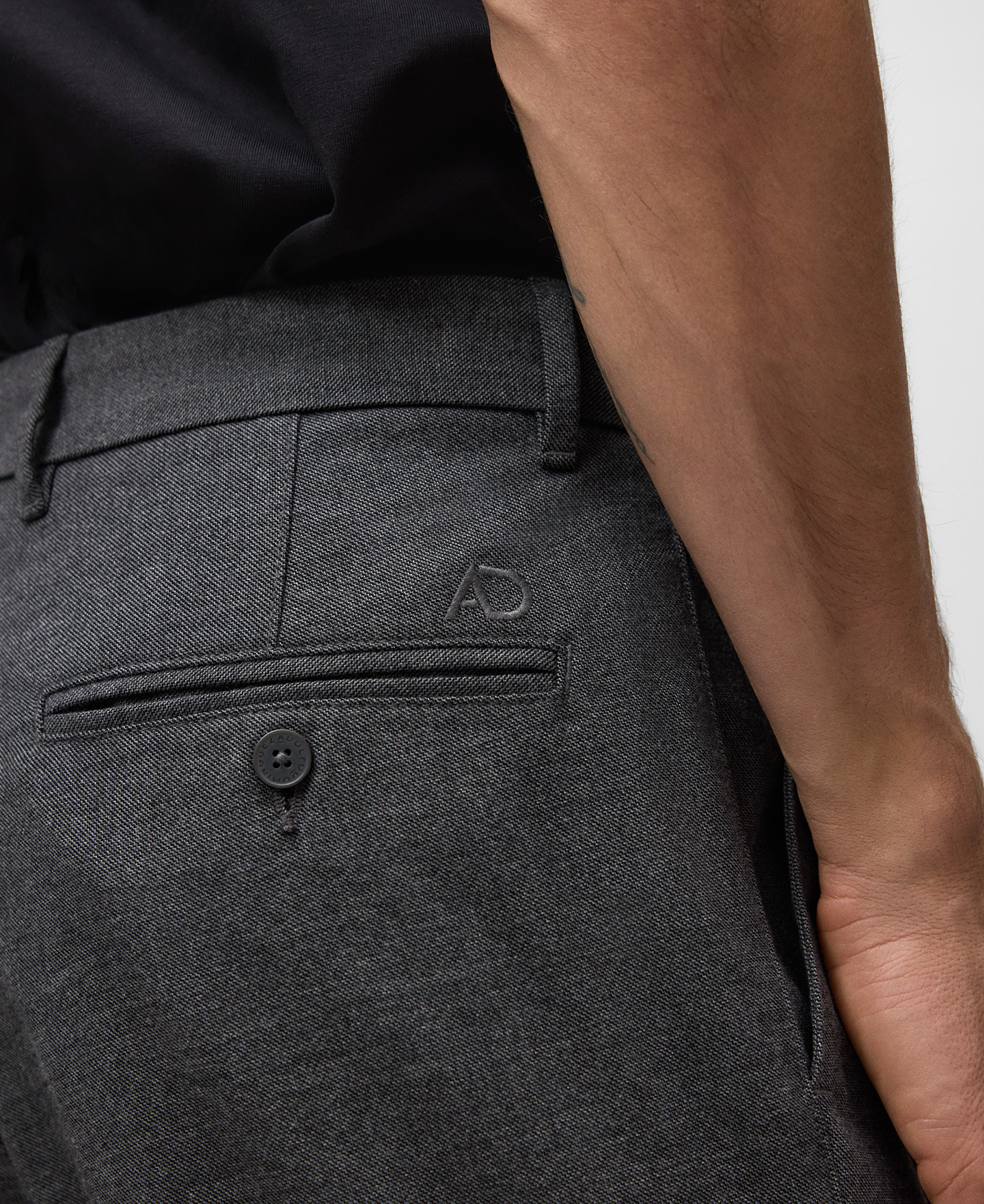 Regular fit chino trousers man image number 3