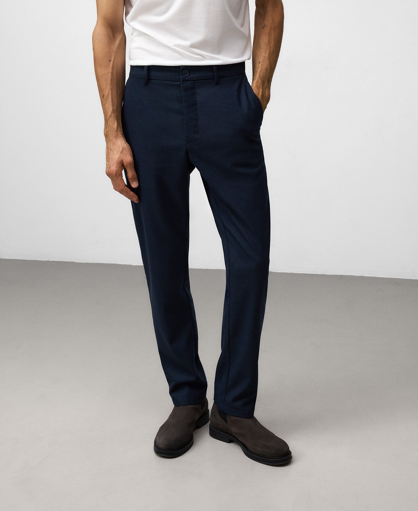 Regular fit chino trousers man image number 0