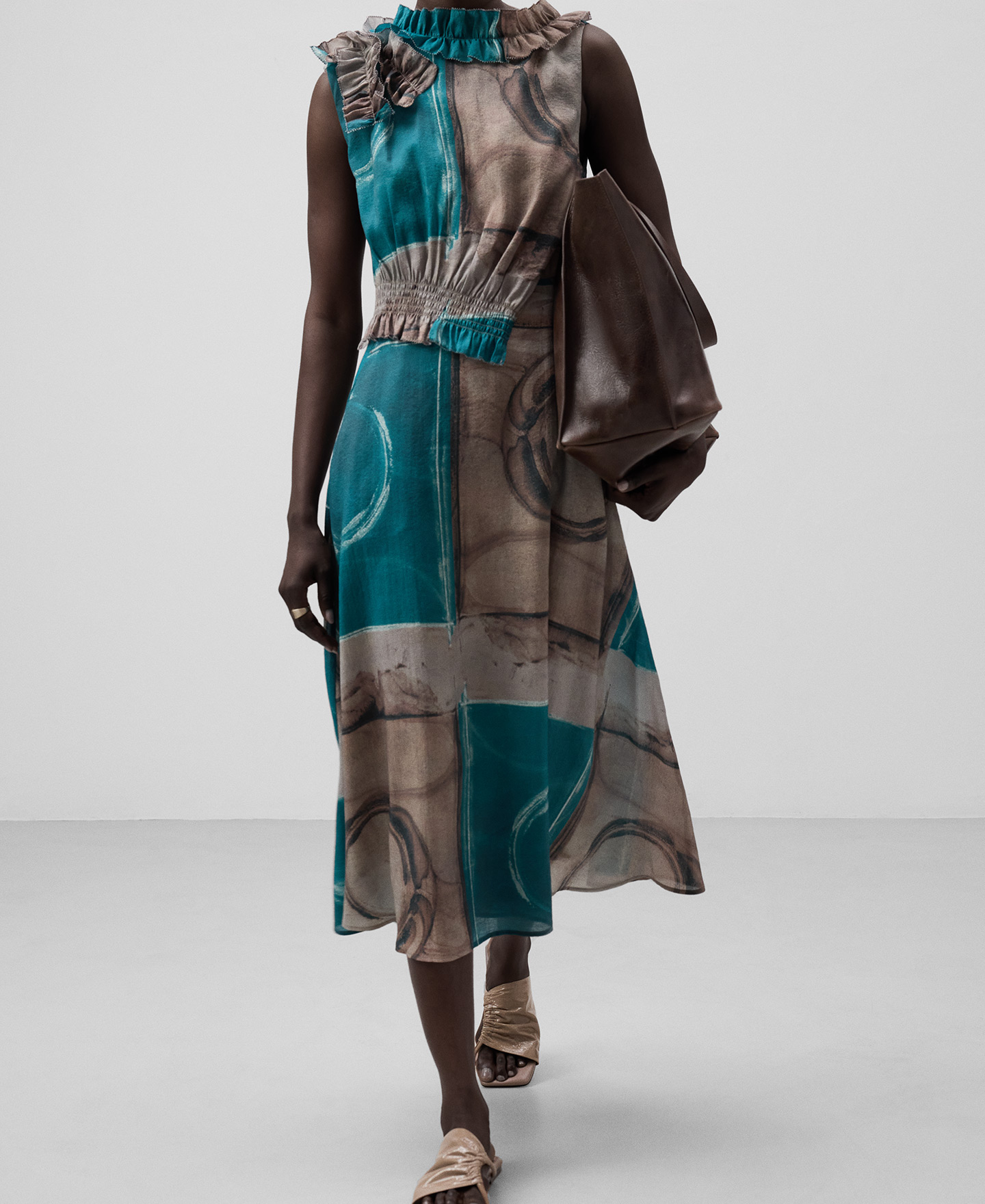 Printed dress with ruffles woman image number 0