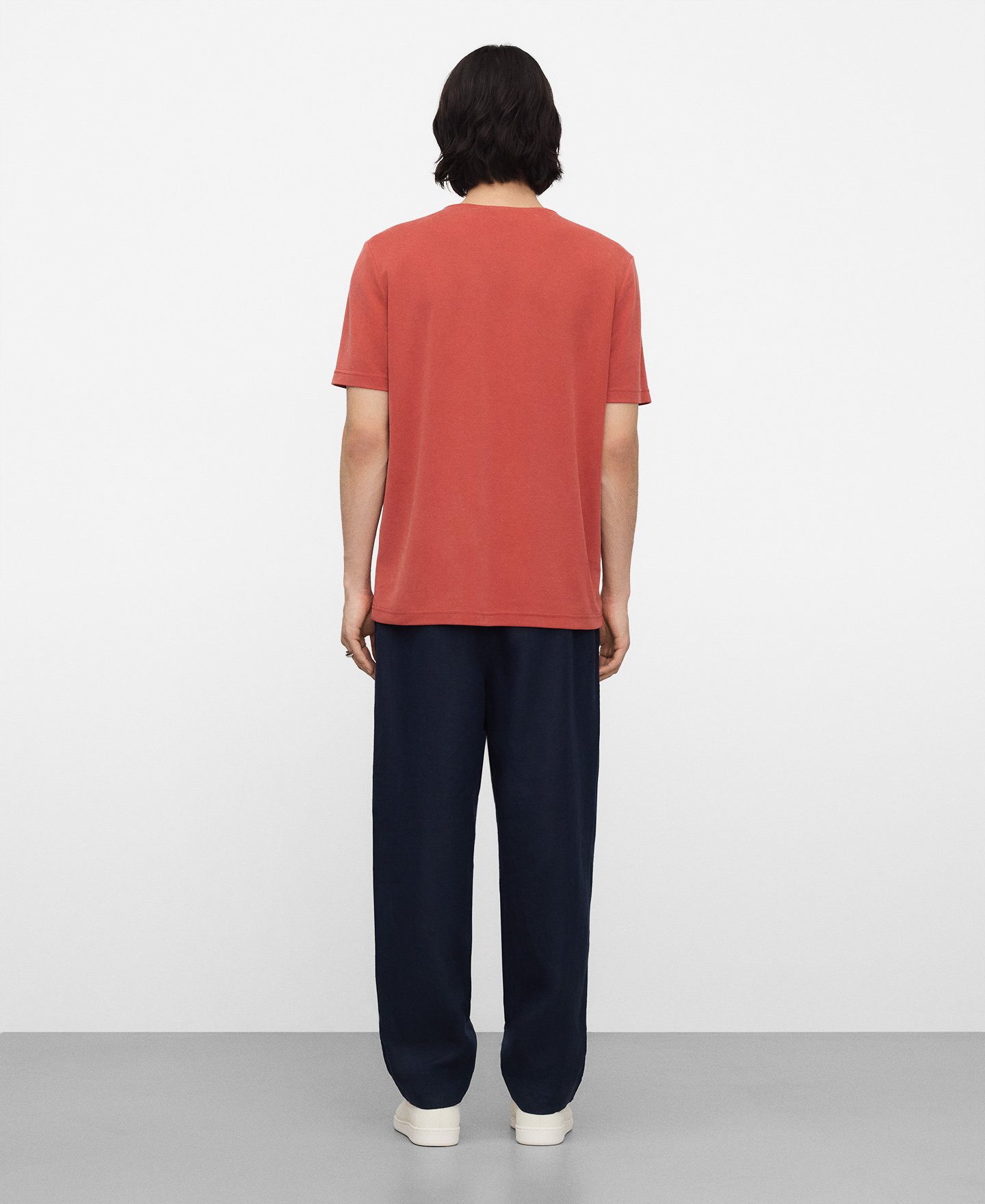 T-shirt com gola redonda modal image number 2