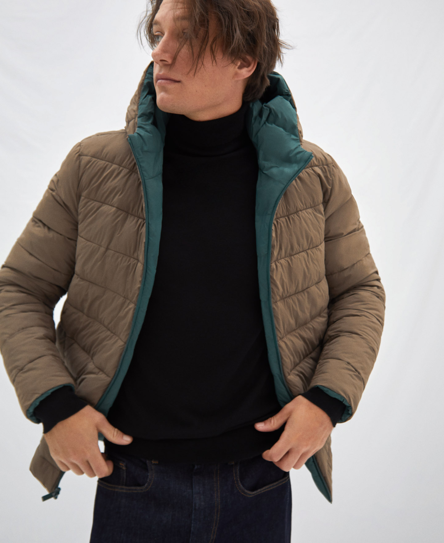 Nylon padded jacket with hood image number 4