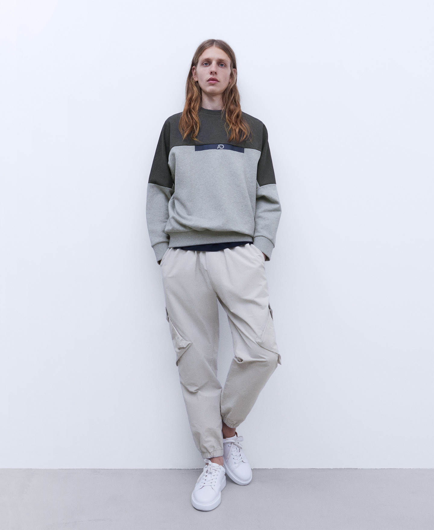 Two-tone cotton oversize sweatshirt image number 1