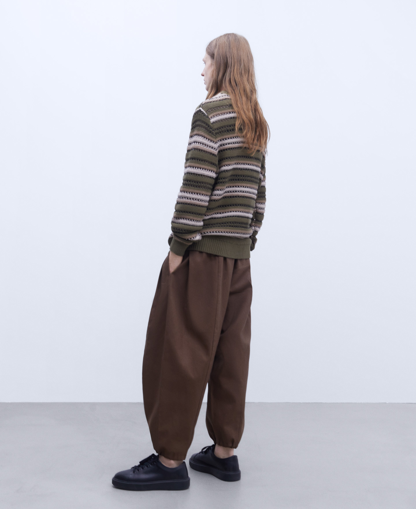 Striped structure crew neck sweater image number 2
