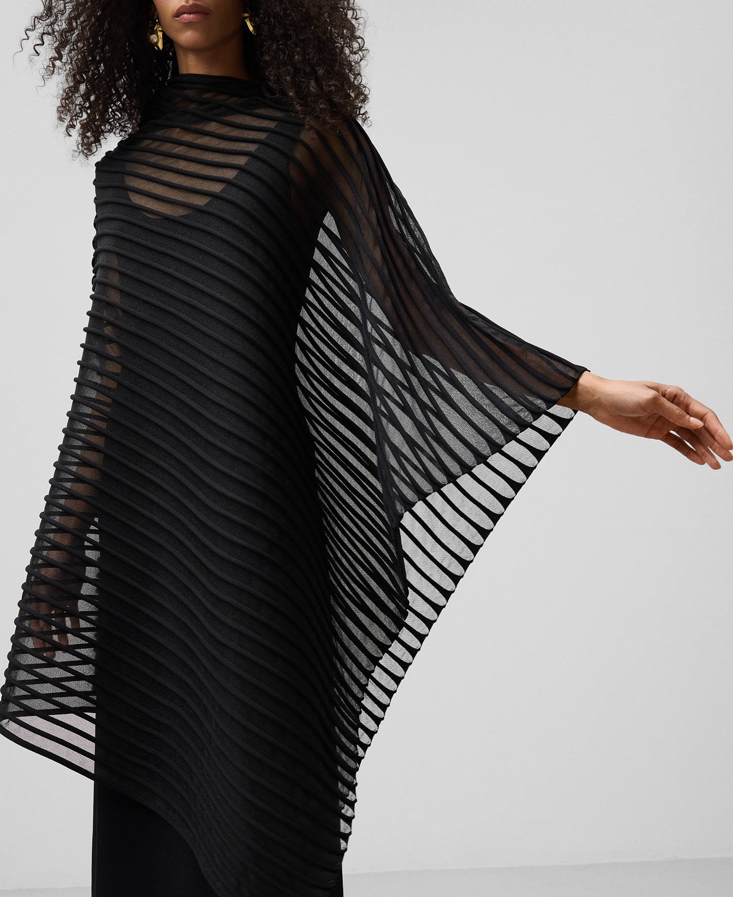 Asymmetrical semi-transparent cape woman image number 3