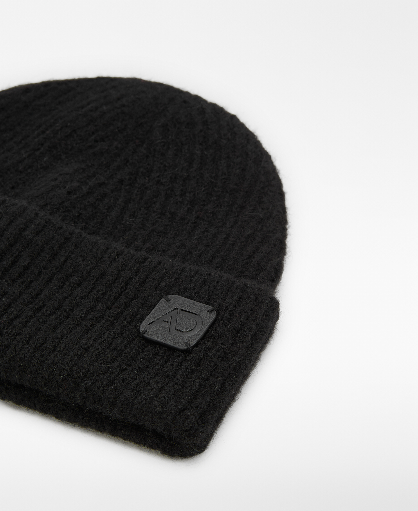 Wool ribbed beanie image number 1