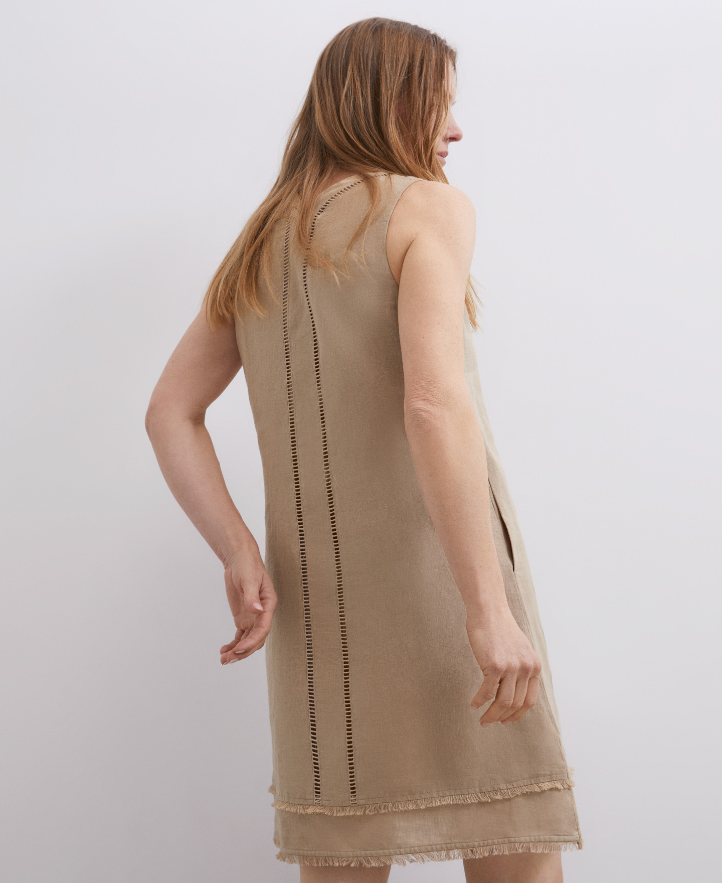 Vestido cuello escote en algodón blanco image number 2