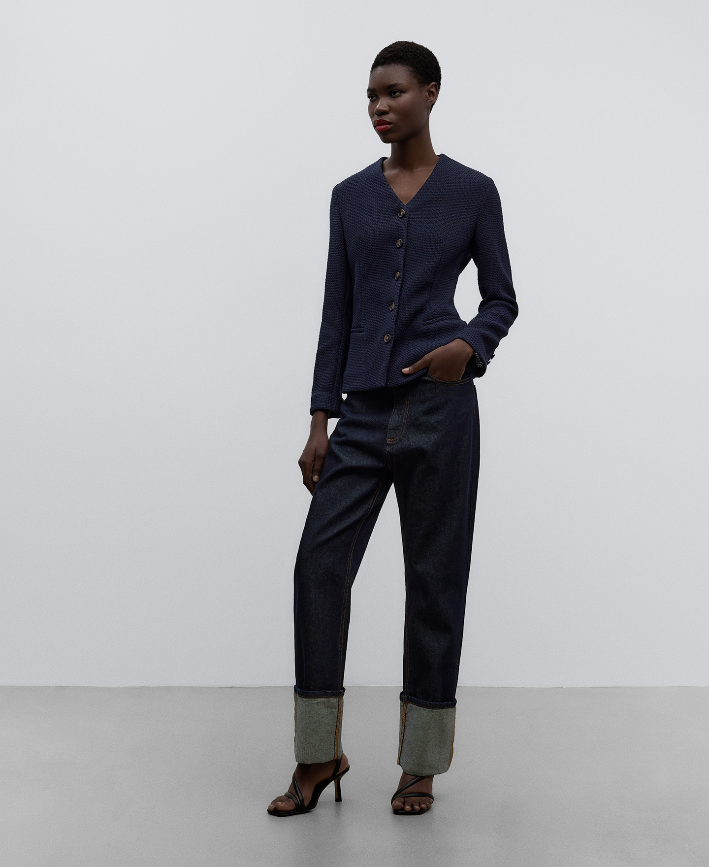 Navy blue fitted jacket woman image number 1