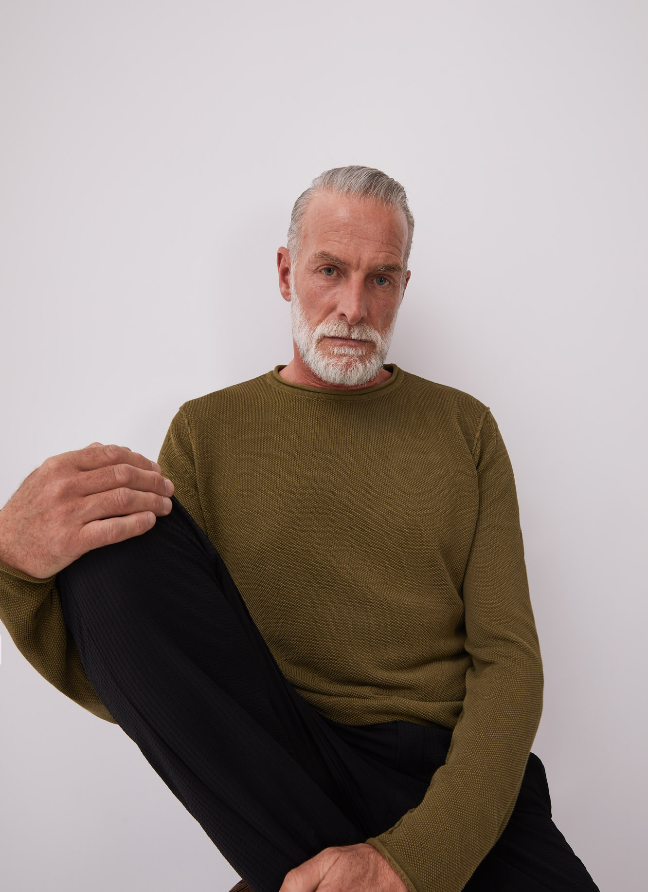 Cotton pique t-shirt with roll edge neck image number 3