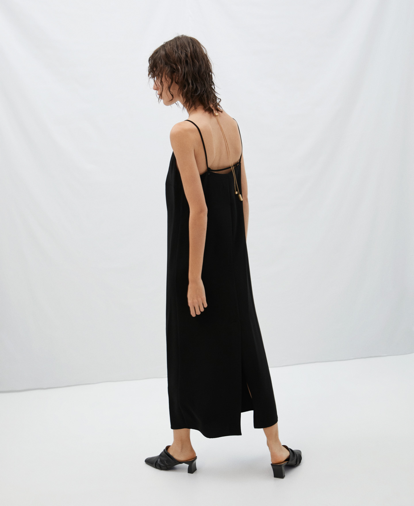 Sleeveless midi dress image number 2