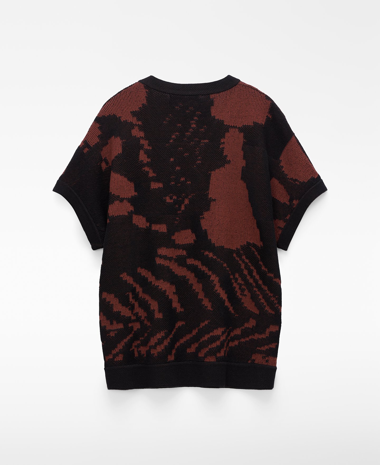 Jacquard knit animal print sweater image number 5