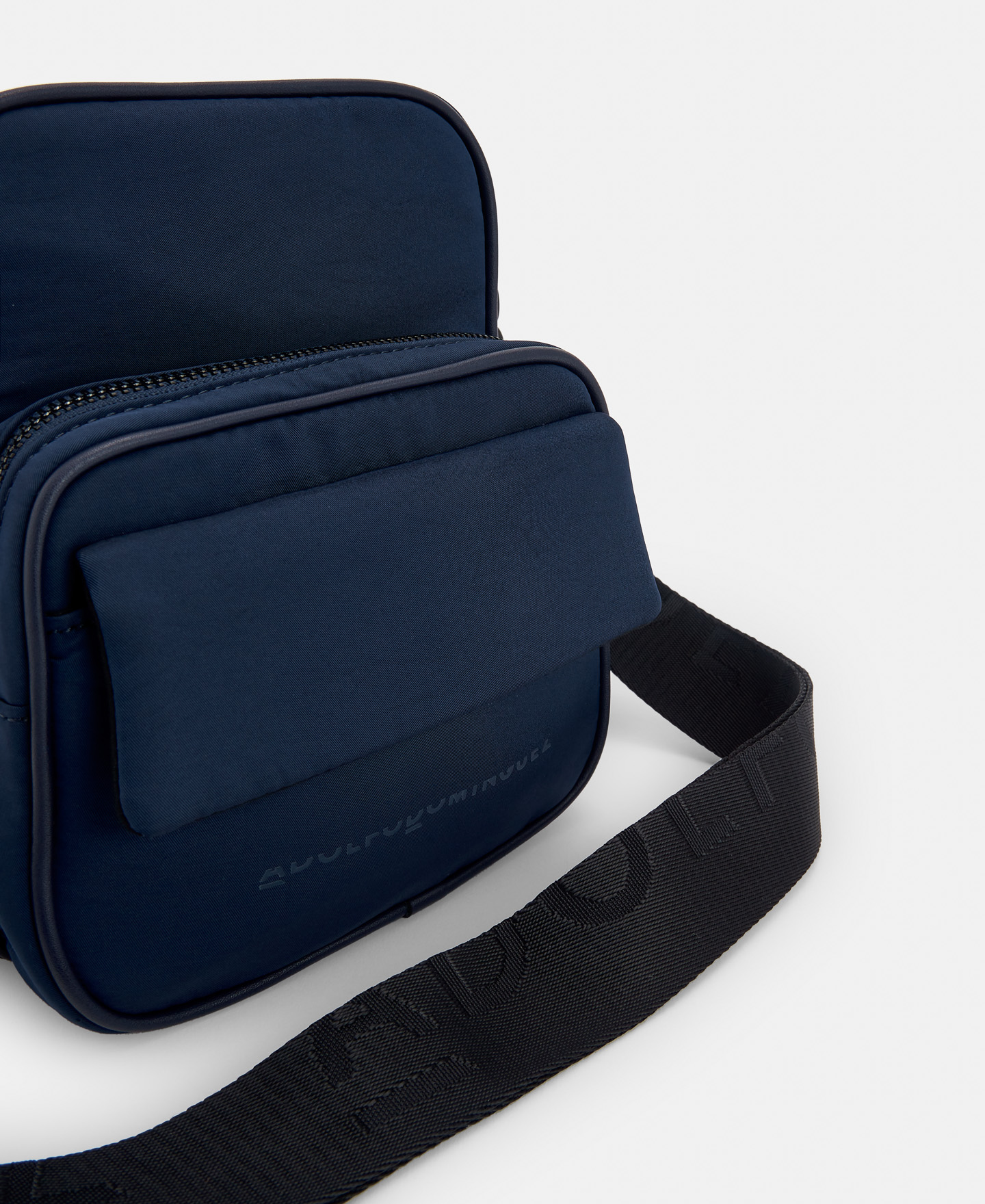 Small recycled polyester shoulder bag image number 3