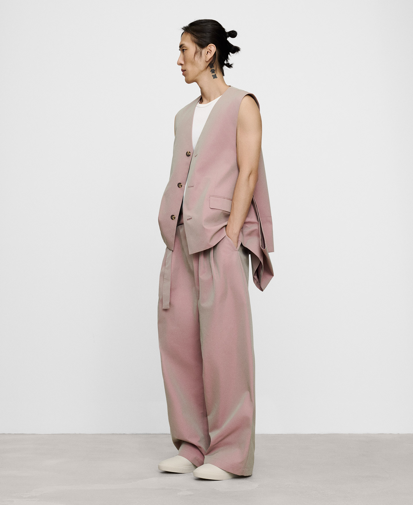 Relax-Fit-Weste mit irisierendem Effekt image number 1