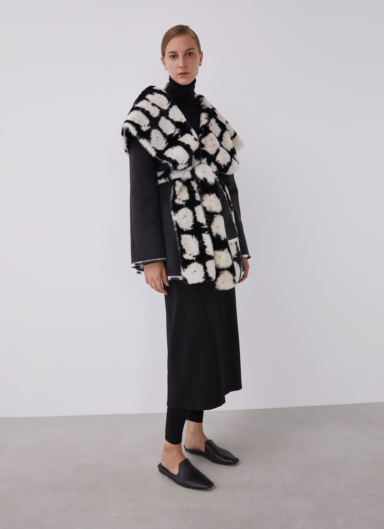 Abrigo reversible de ecopiel con print image number 6