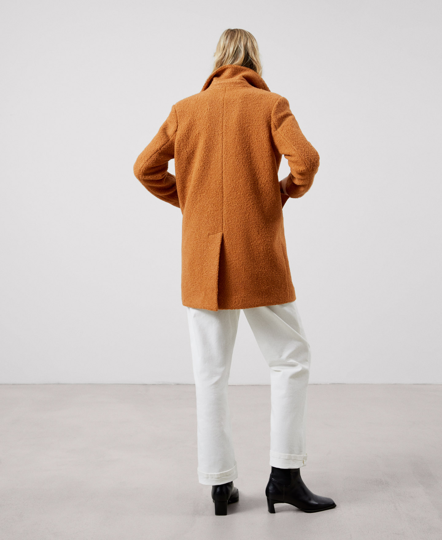 Lapel taylor coat image number 2