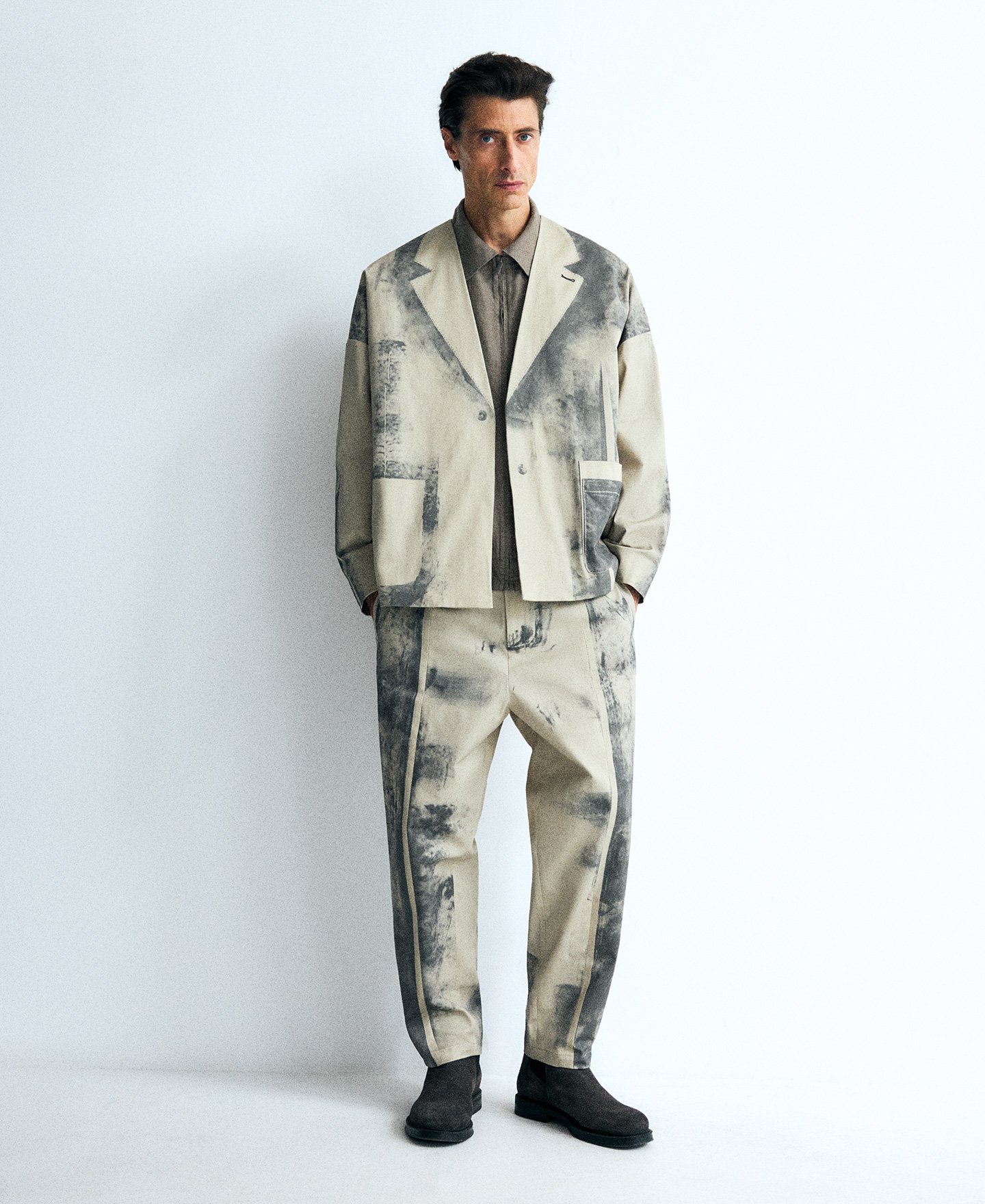 Blazer oversize efeito envelhecido para homem image number 1