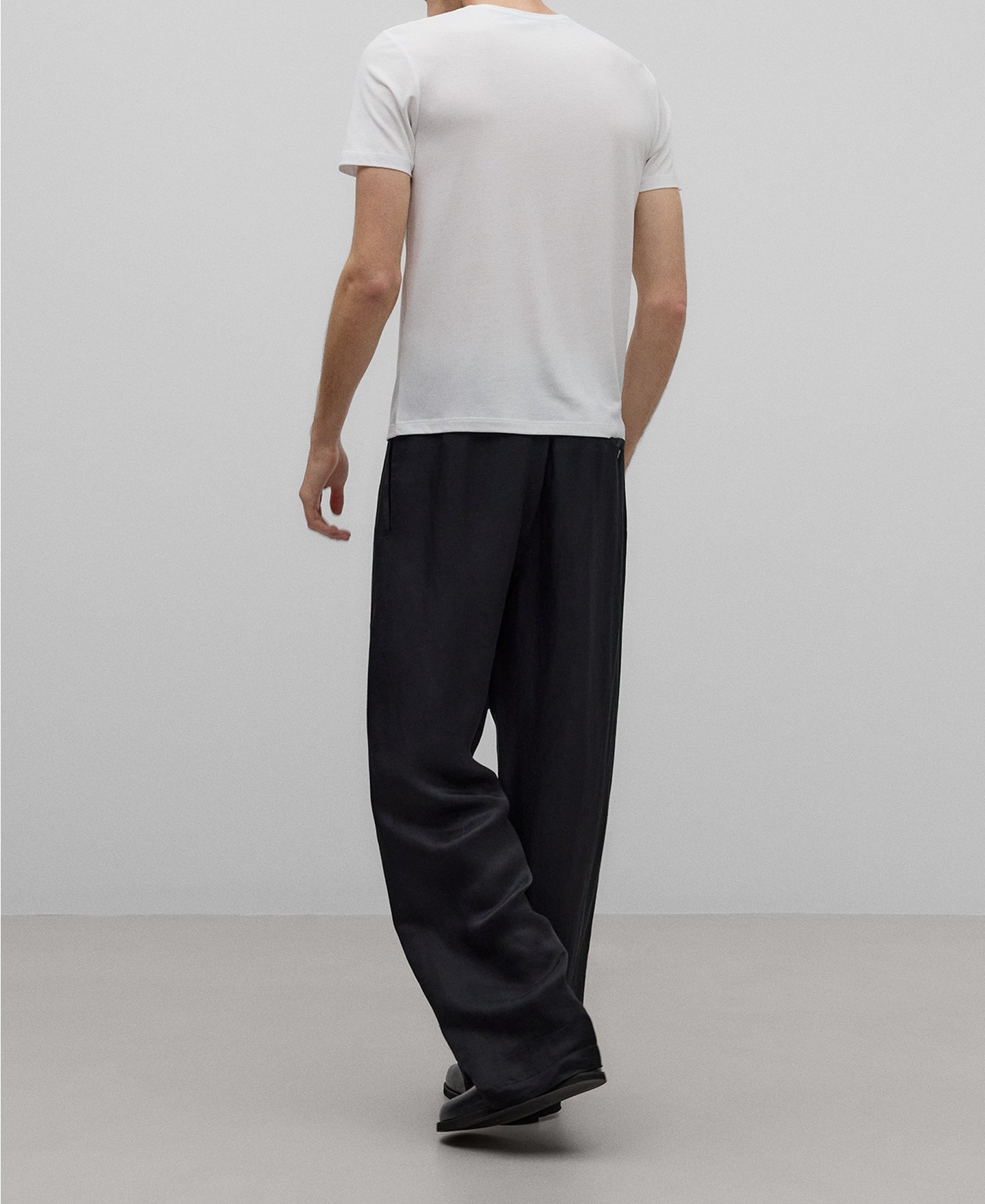 Regular fit short sleeve T-shirt man image number 2