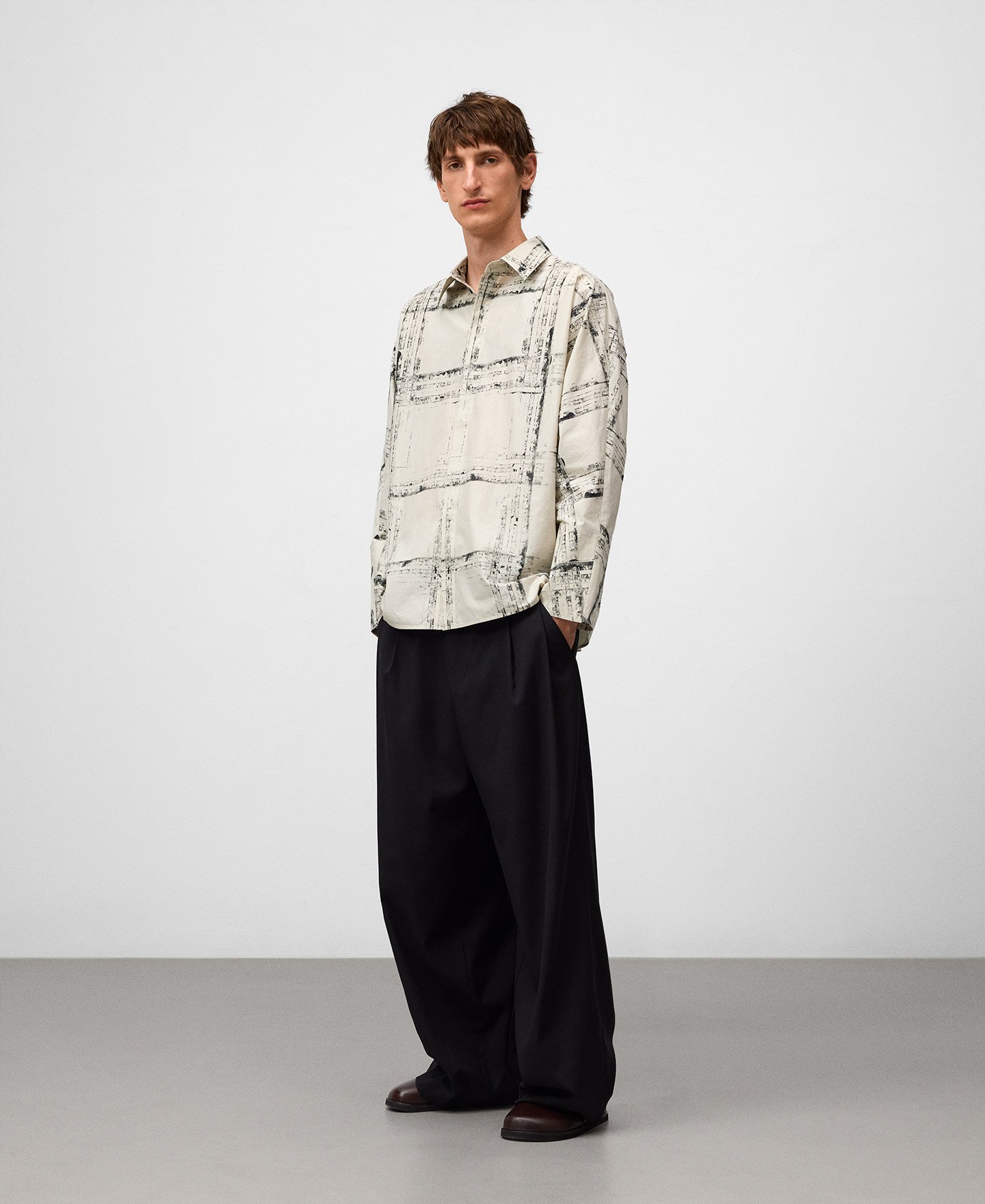 Oversize printed shirt woman image number 1