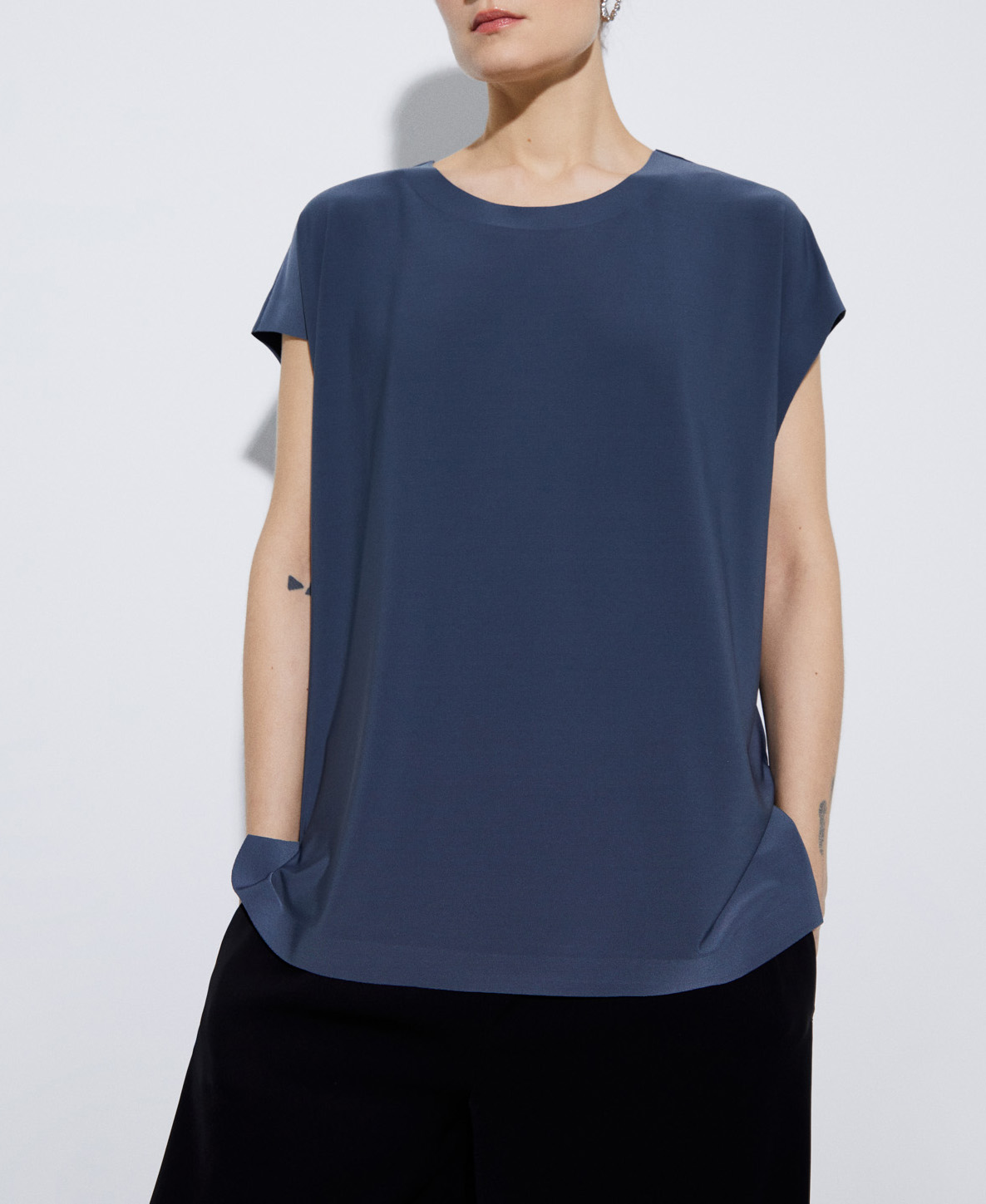Box neckline t-shirt image number 0