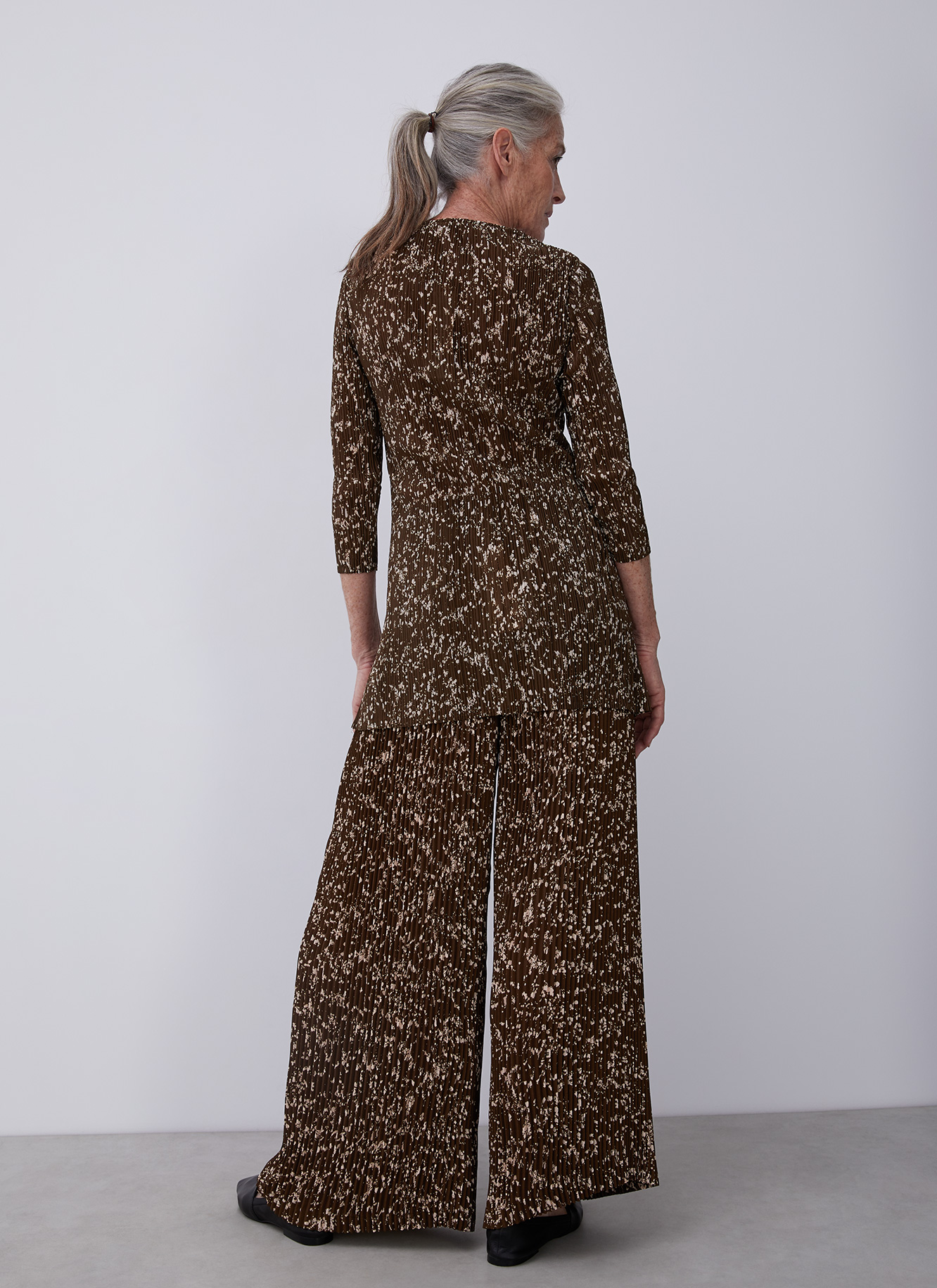 Pantalón de crinckle y estampado autor image number 1