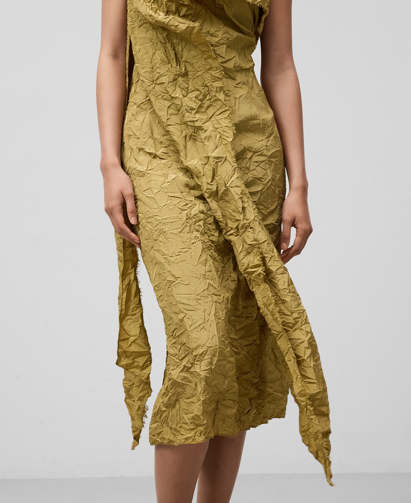 Vestido assimétrico de alças image number 3