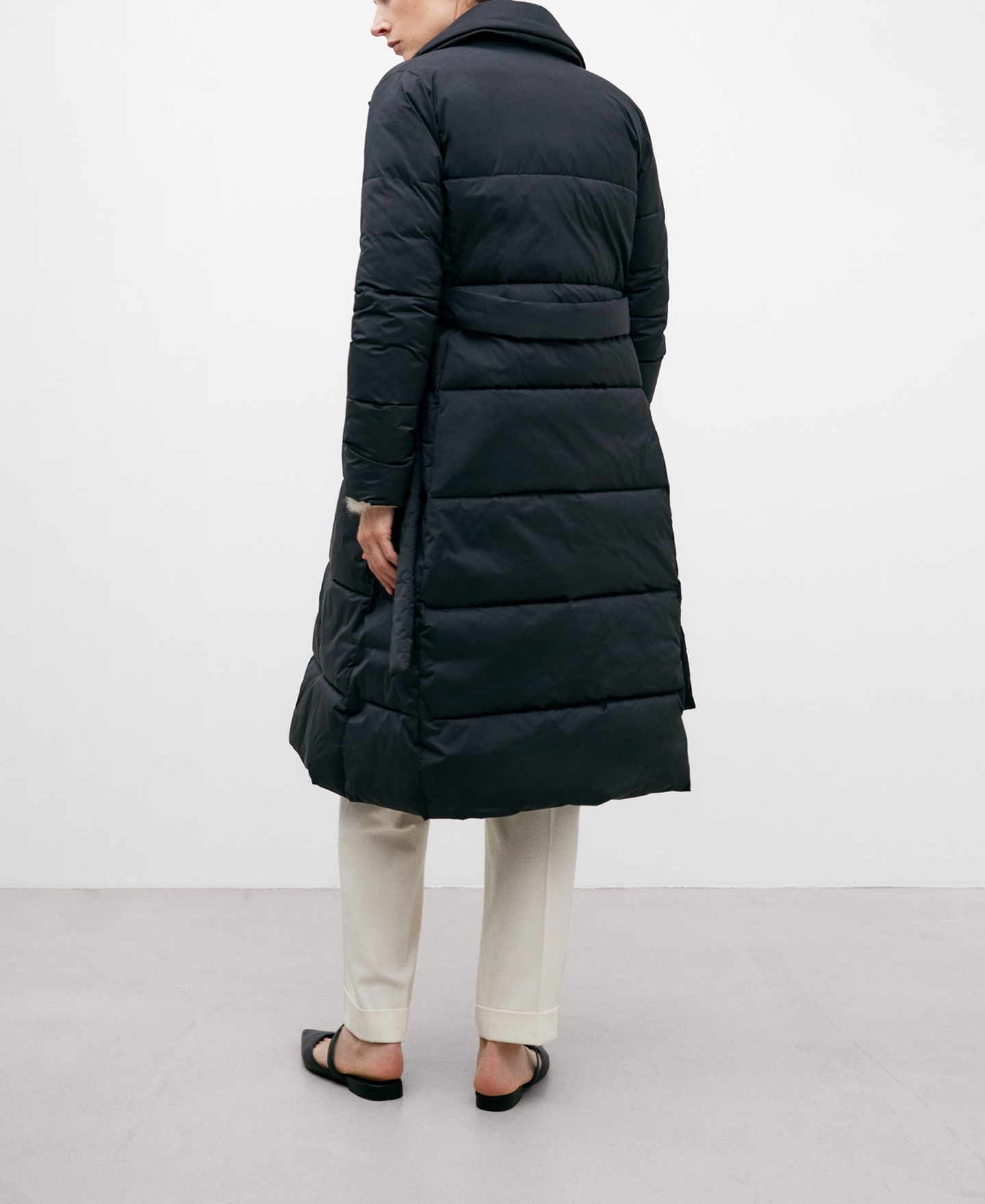 Black midi padded coat for women image number 2