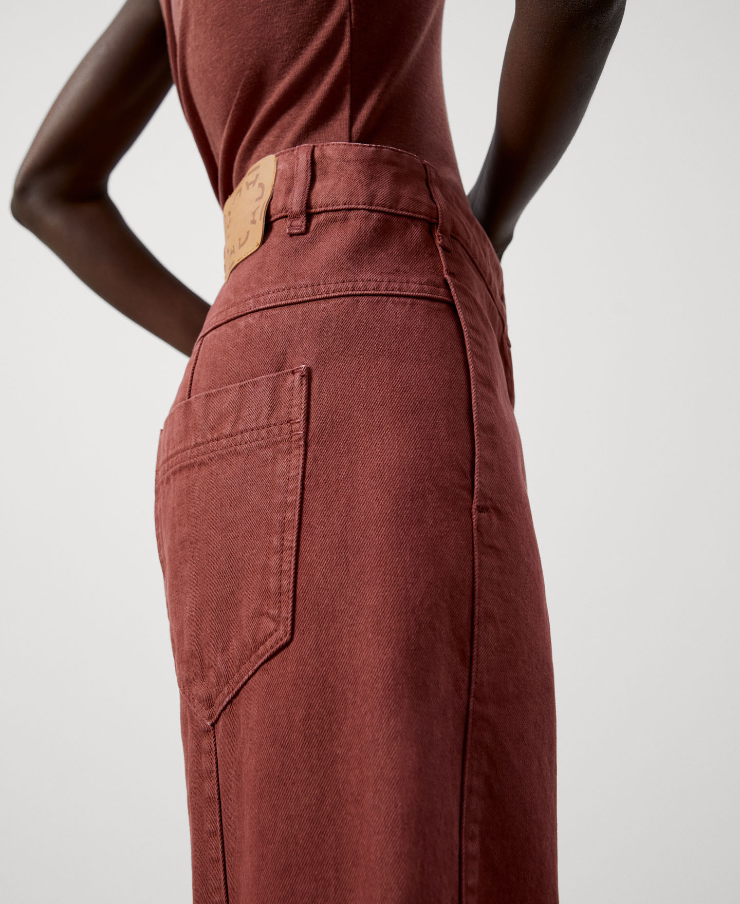 Organic cotton carrot jeans image number 3