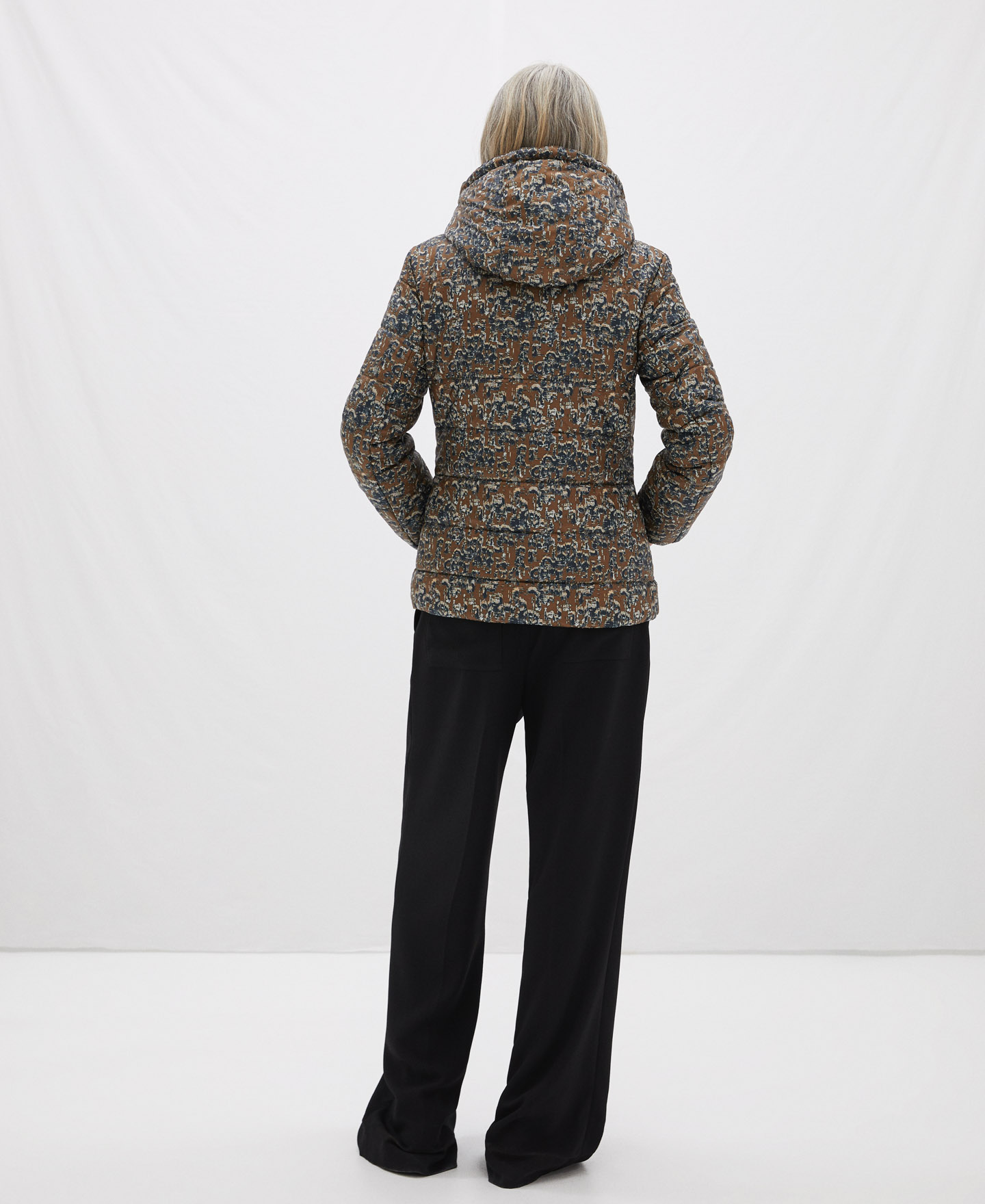 Removable hood printed padded jacket image number 2
