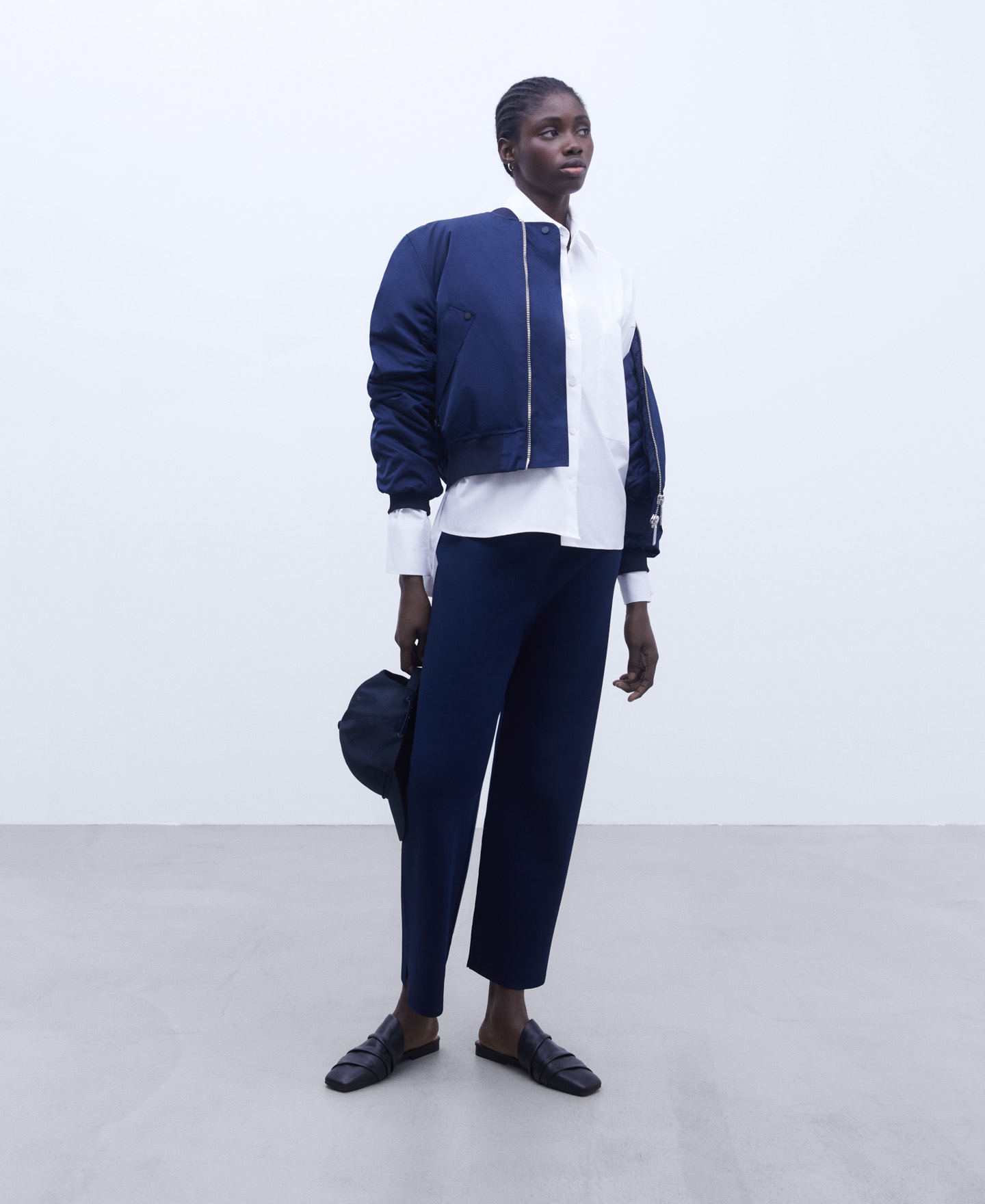 Straight knitted trousers image number 1