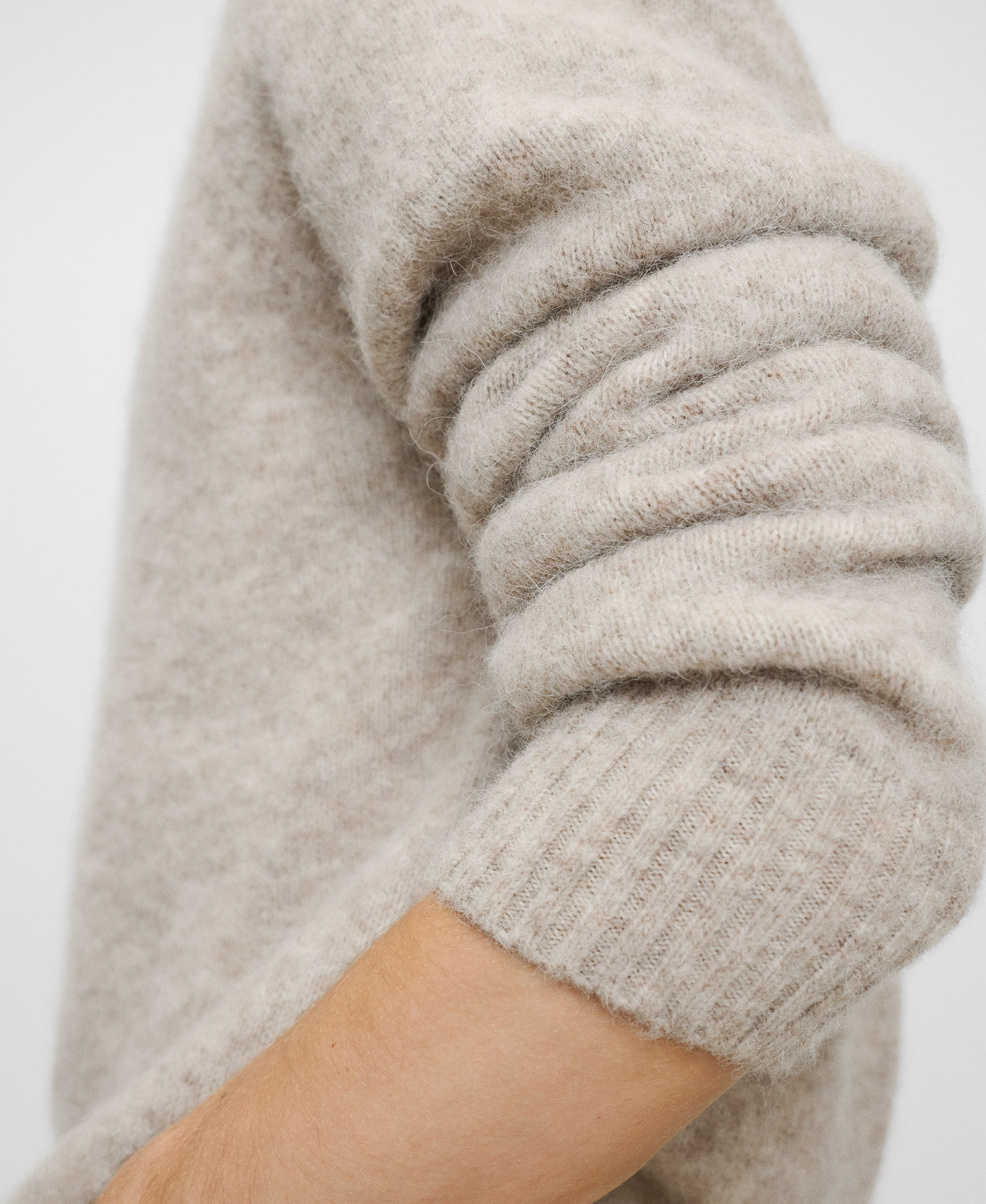 Alpaca blend crew collar sweater image number 3