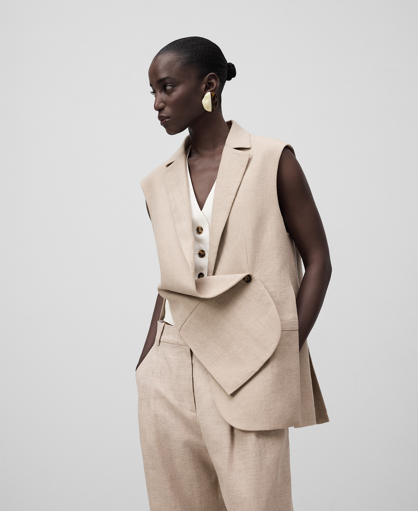 European linen asymmetrical vest woman image number 0