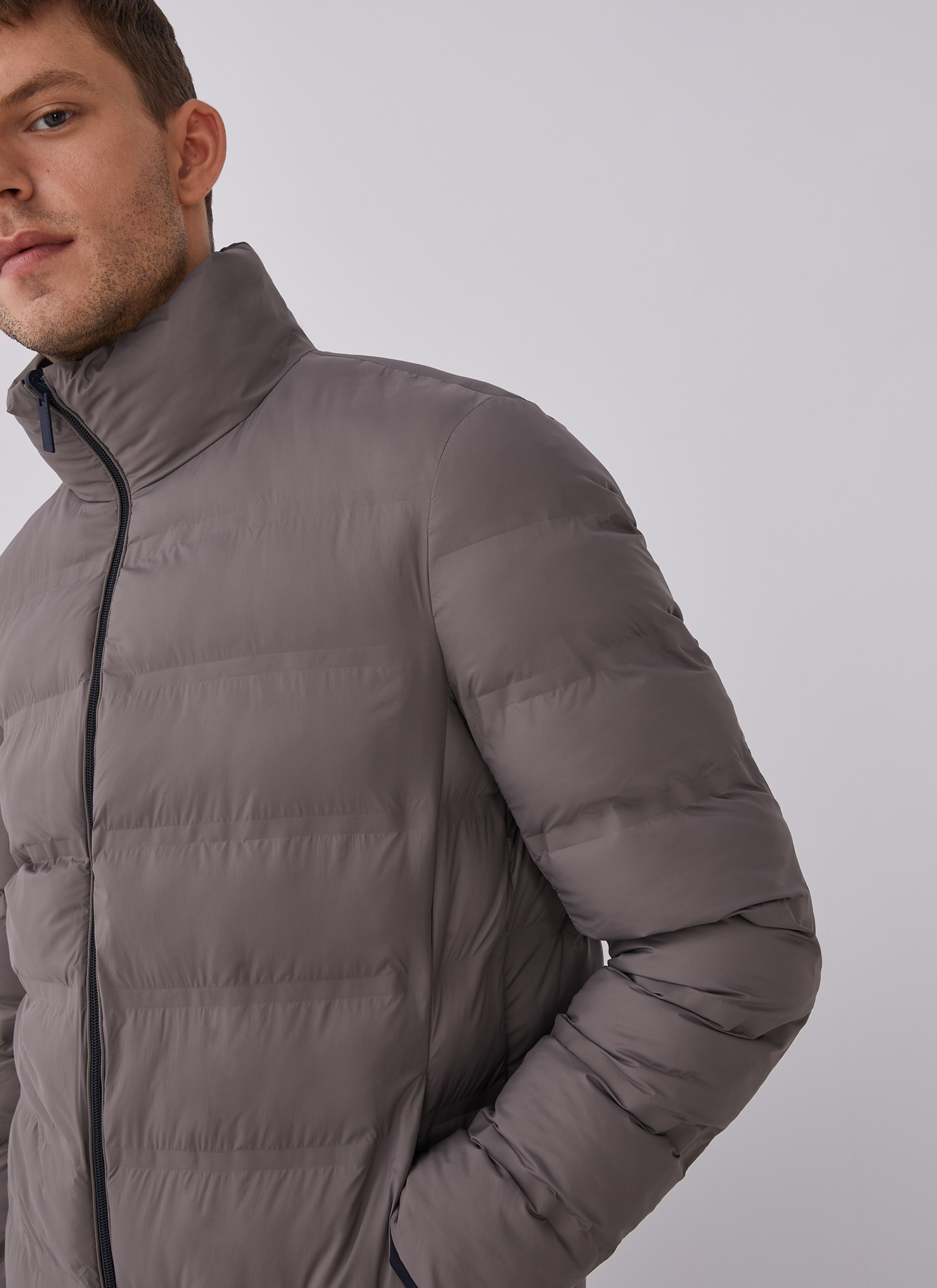 Nylon padded jacket image number 3