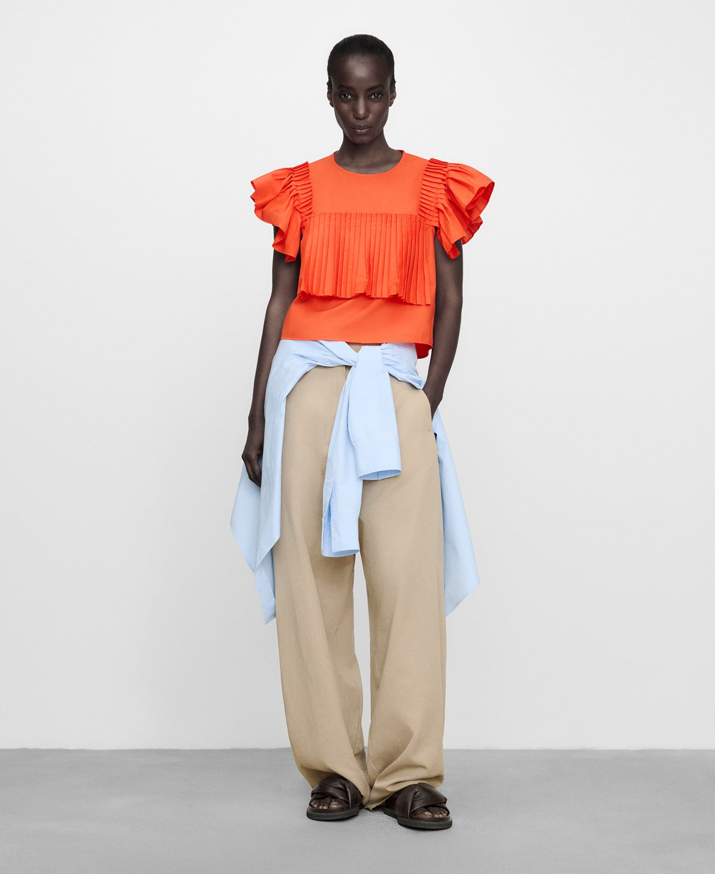 Cotton crop top with ruffles image number 1