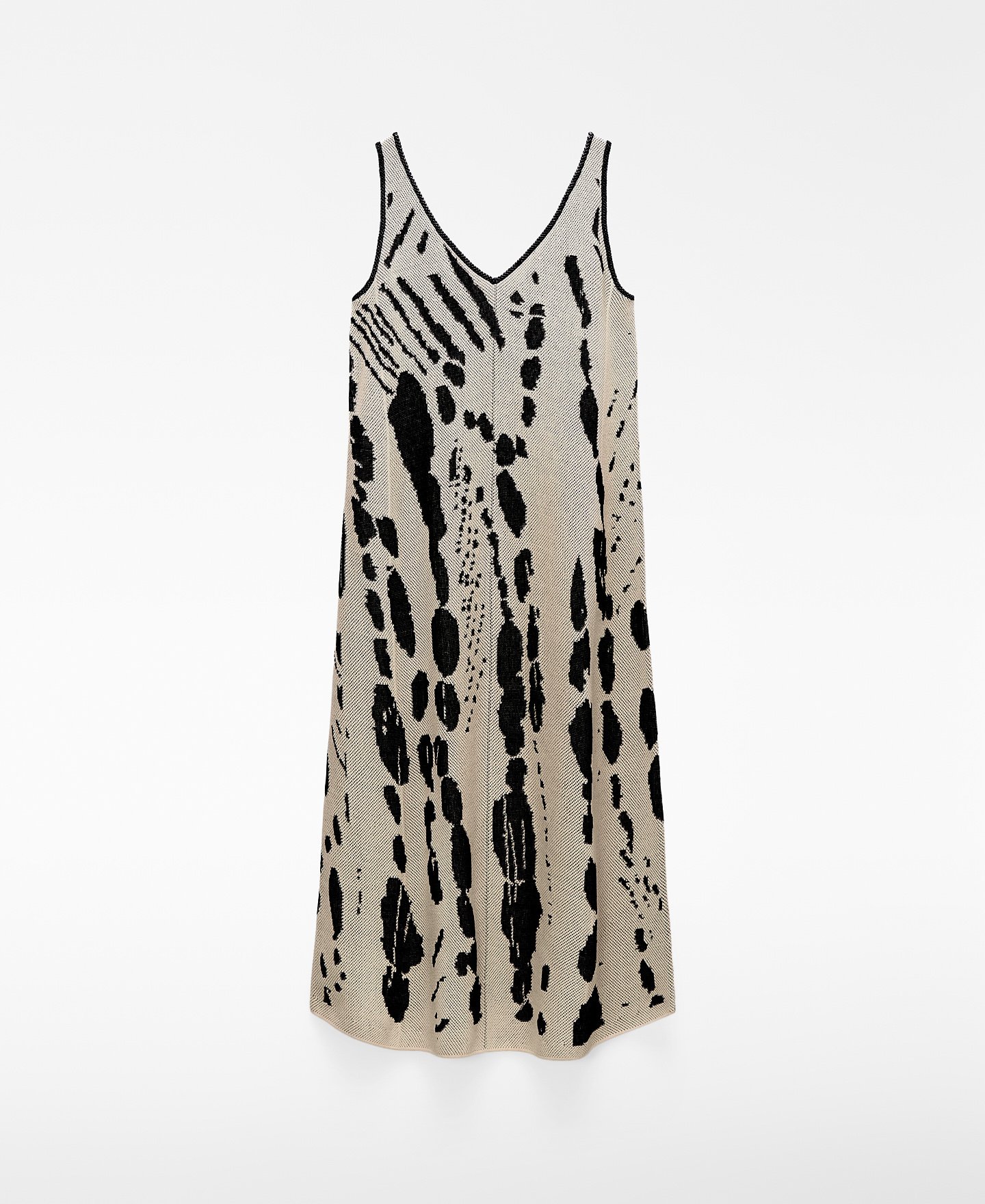 Jacquard knit animal print dress image number 4