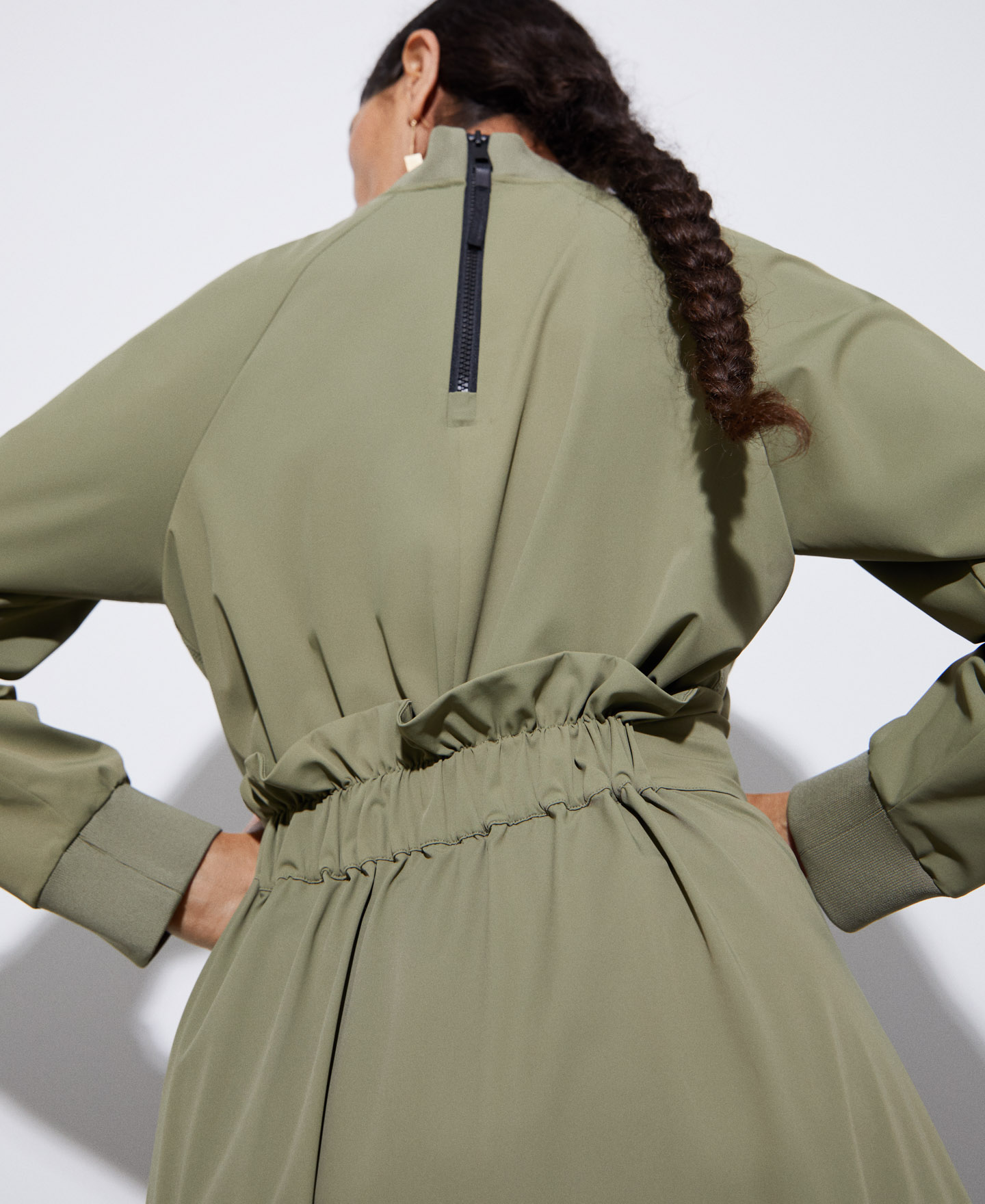 Falda convertible en nylon reciclado image number 3