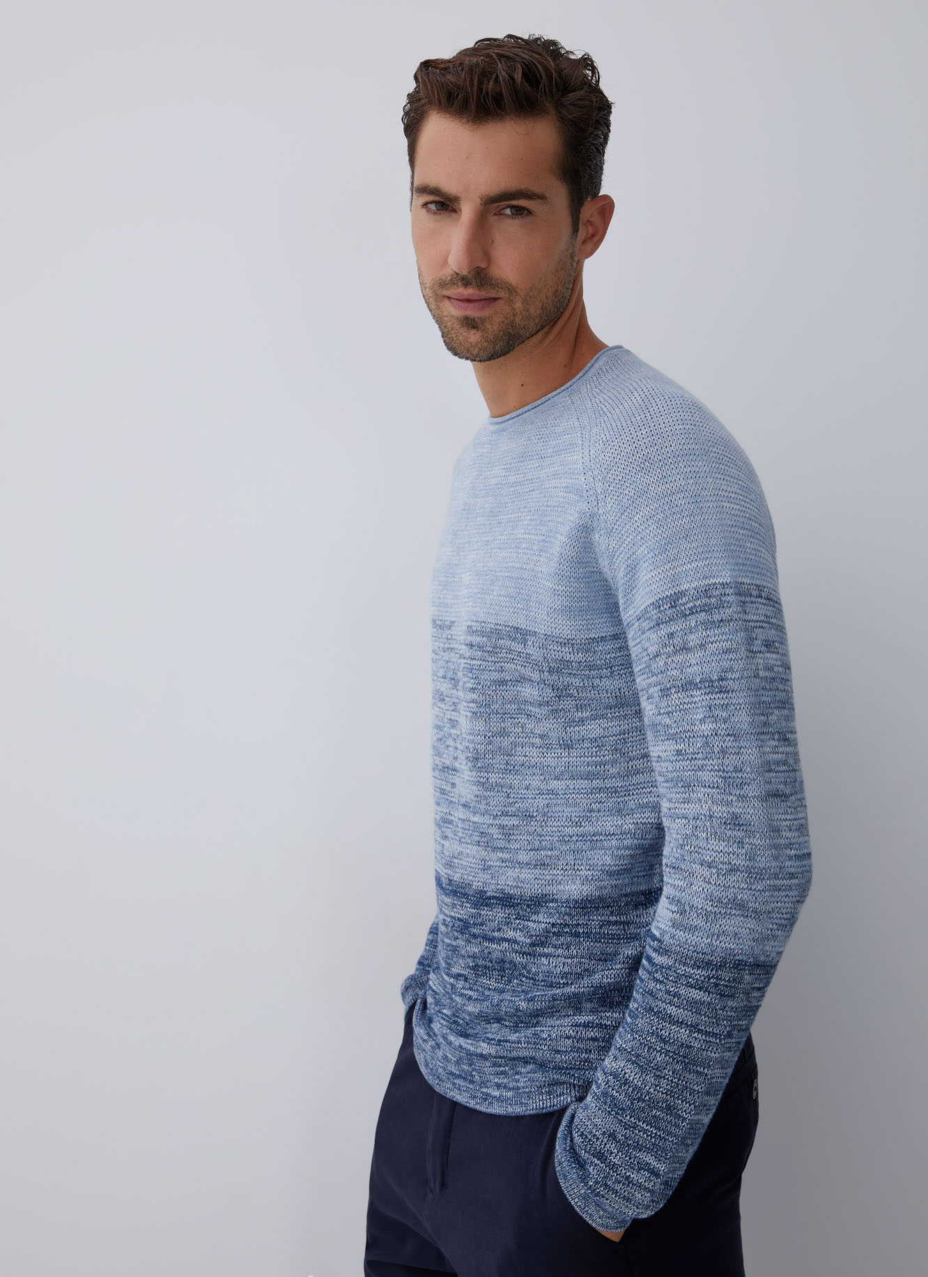 Crew neck melange sweater image number 3