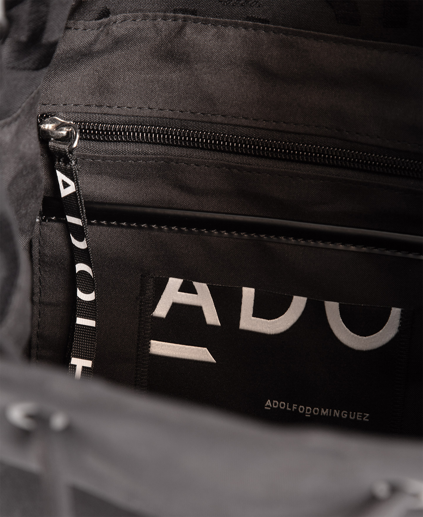 Macuto logotipado en jacquard image number 2