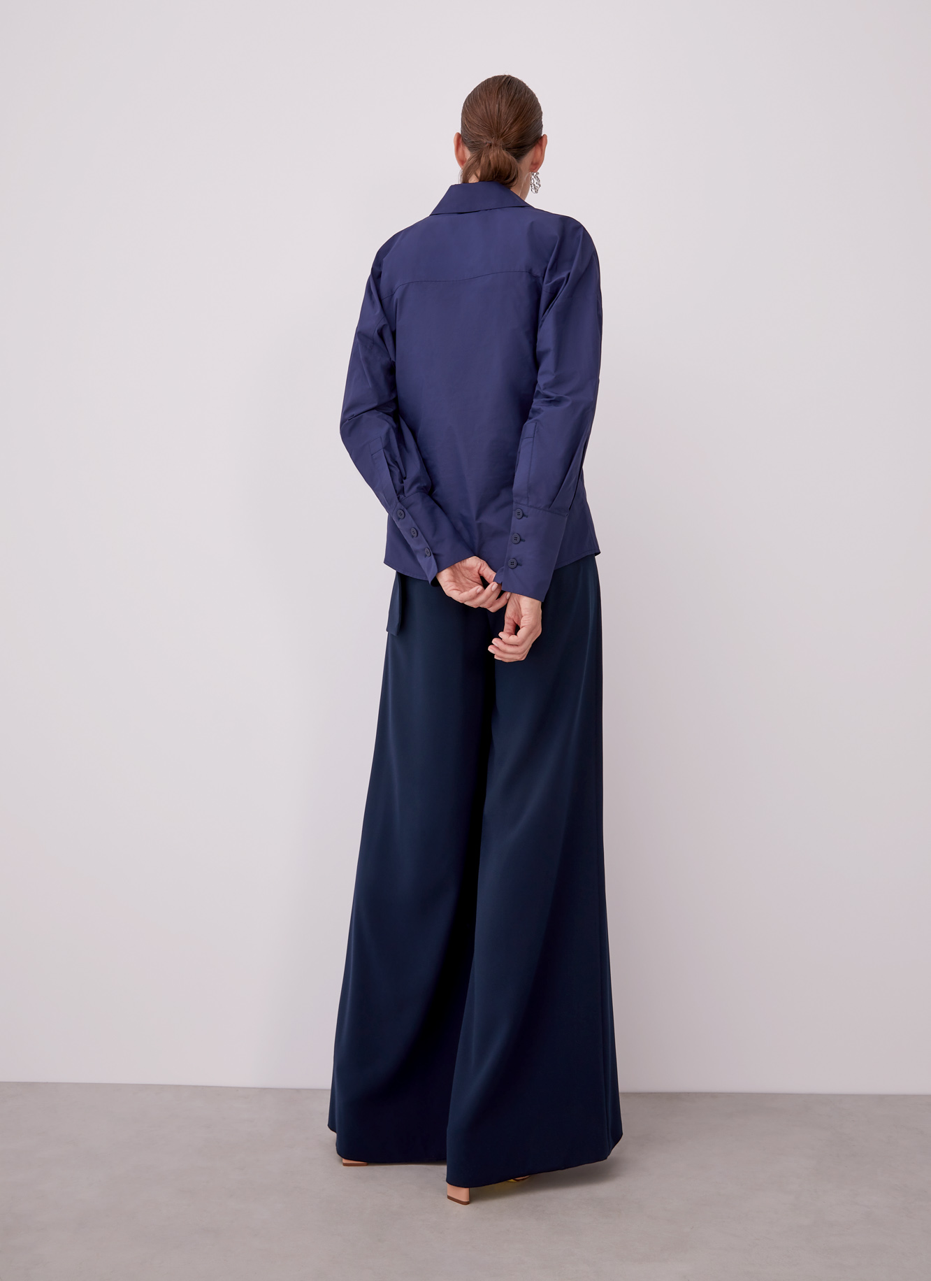 Oversize shirt with long sleeve image number 4