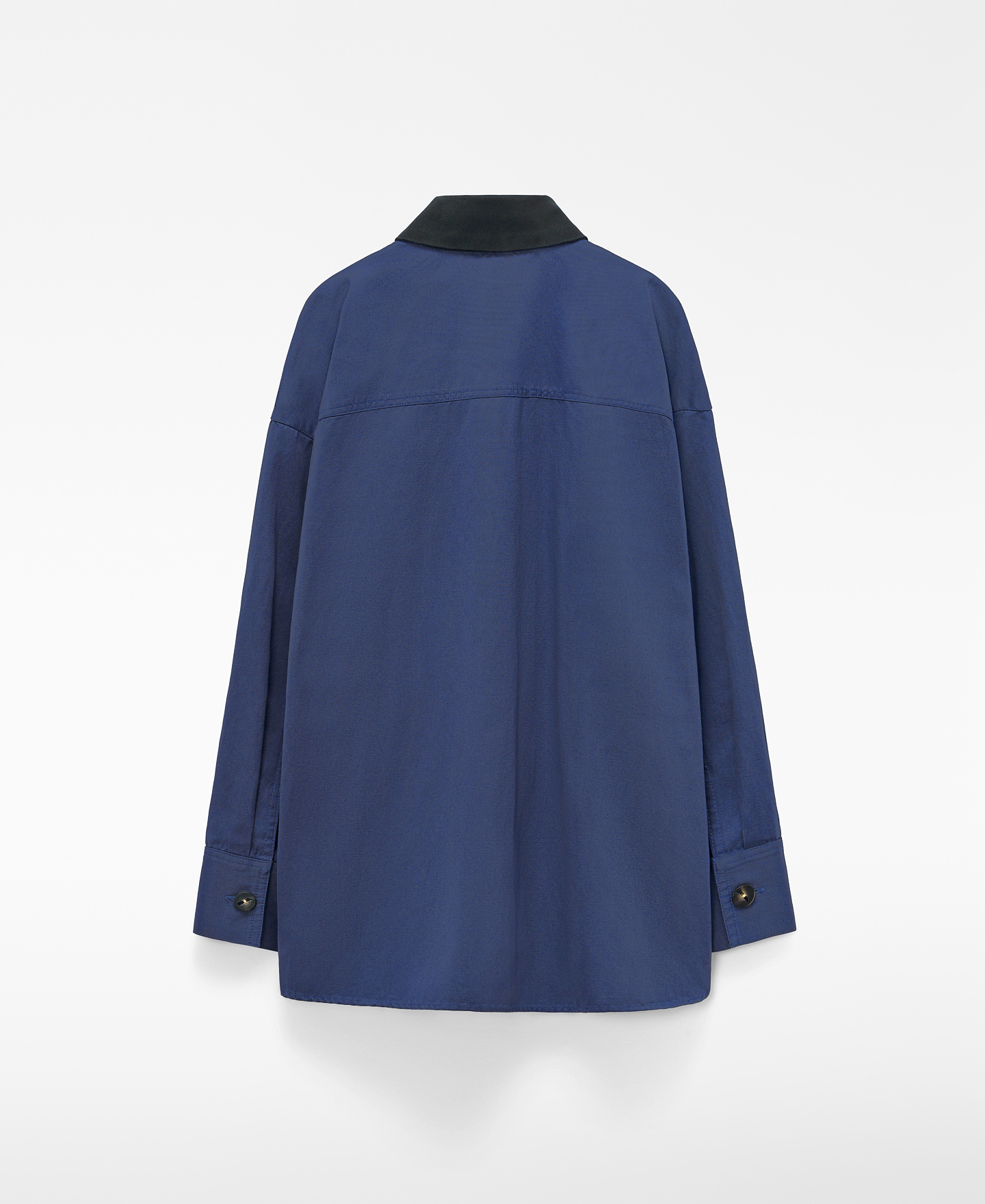 Camisa larga com gola em contraste image number 5