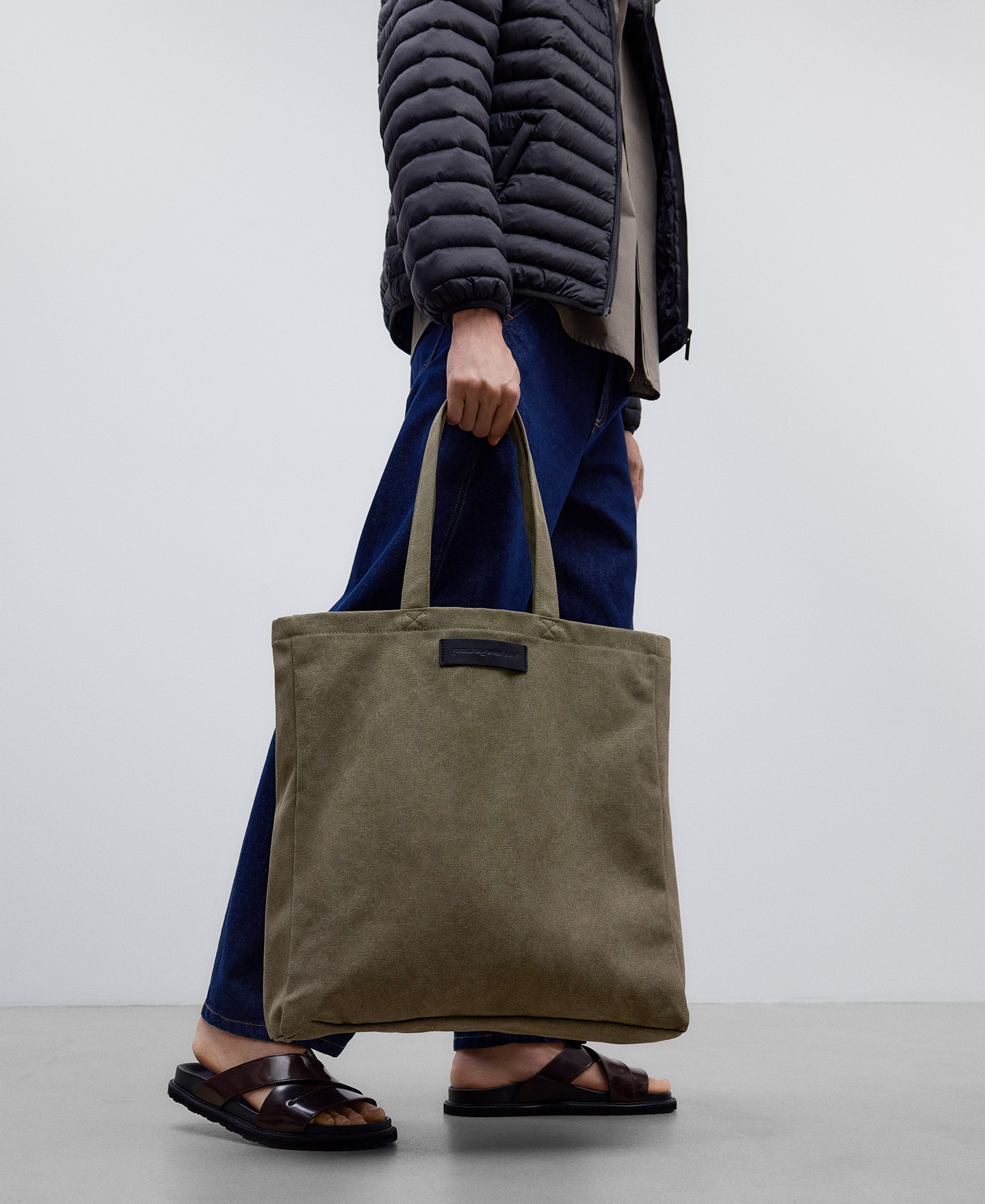Tote bag verde hombre image number 4