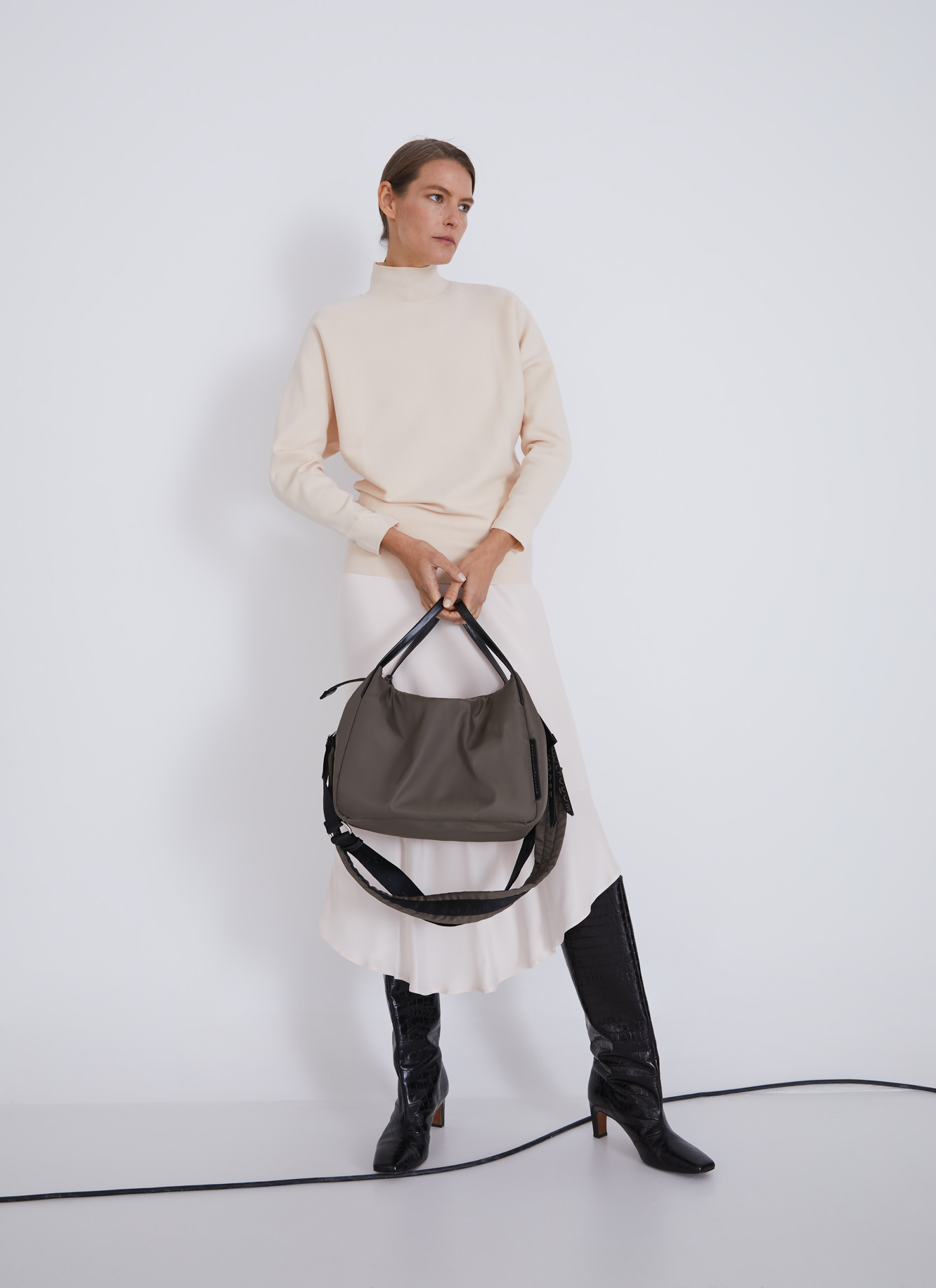 Nylon bowling bag with removable straps image number 5